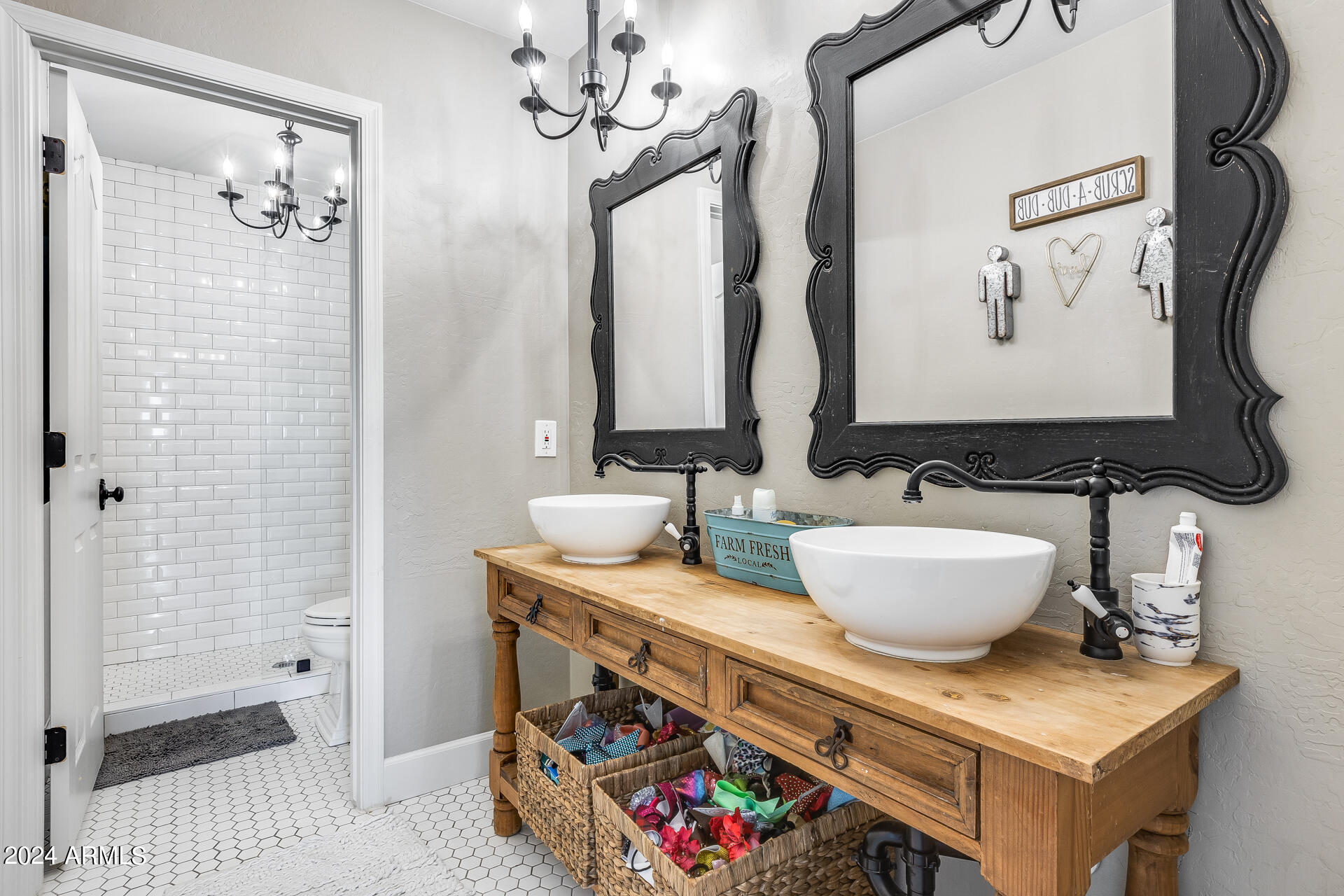 15437 W CHRISTY Drive