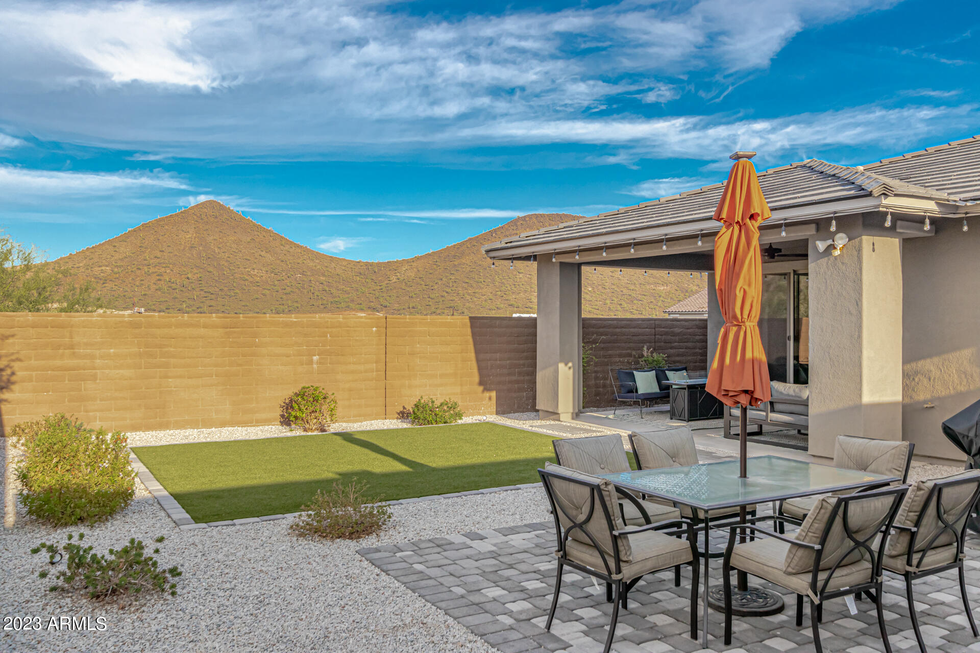 13206 W RED RANGE Way