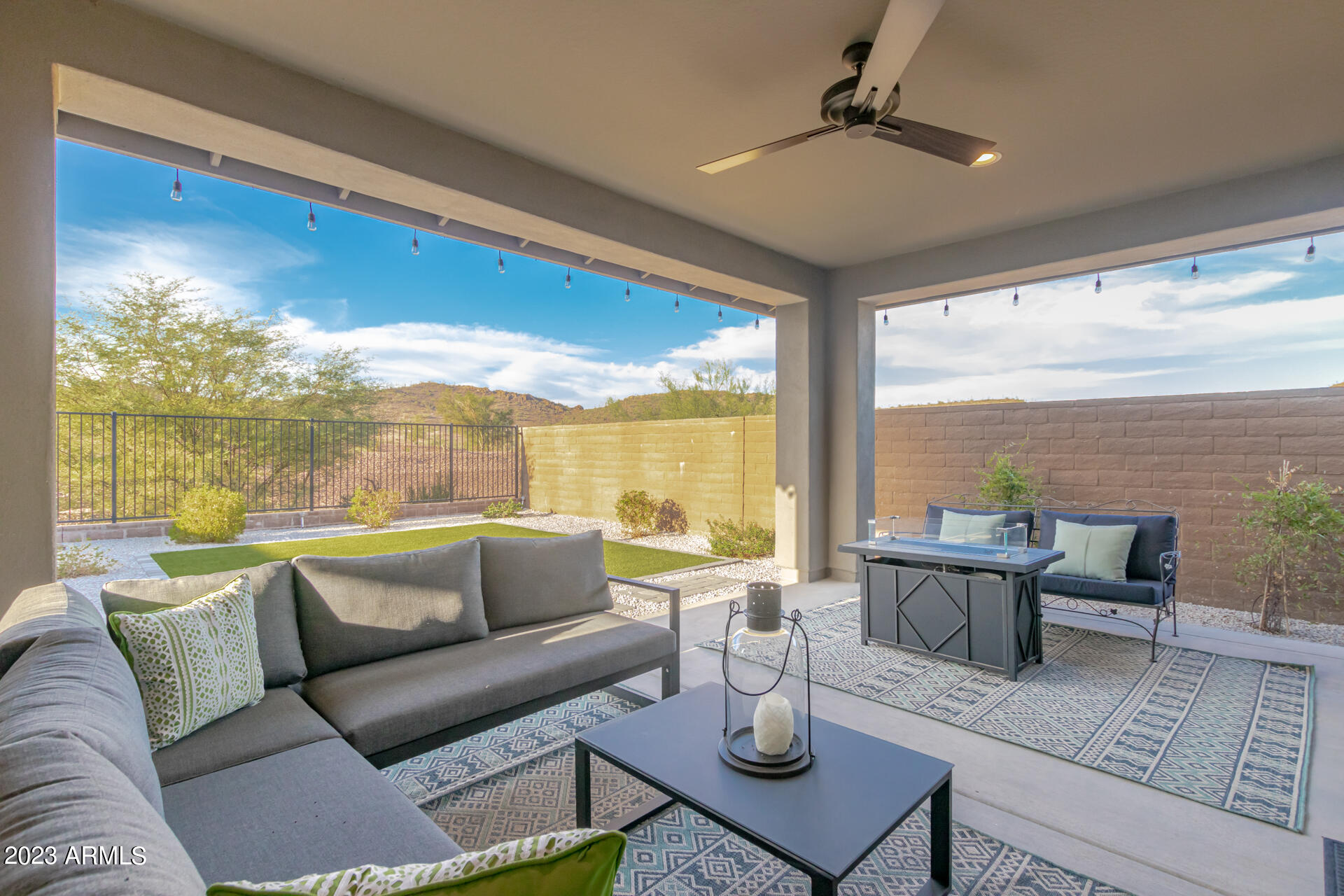 13206 W RED RANGE Way