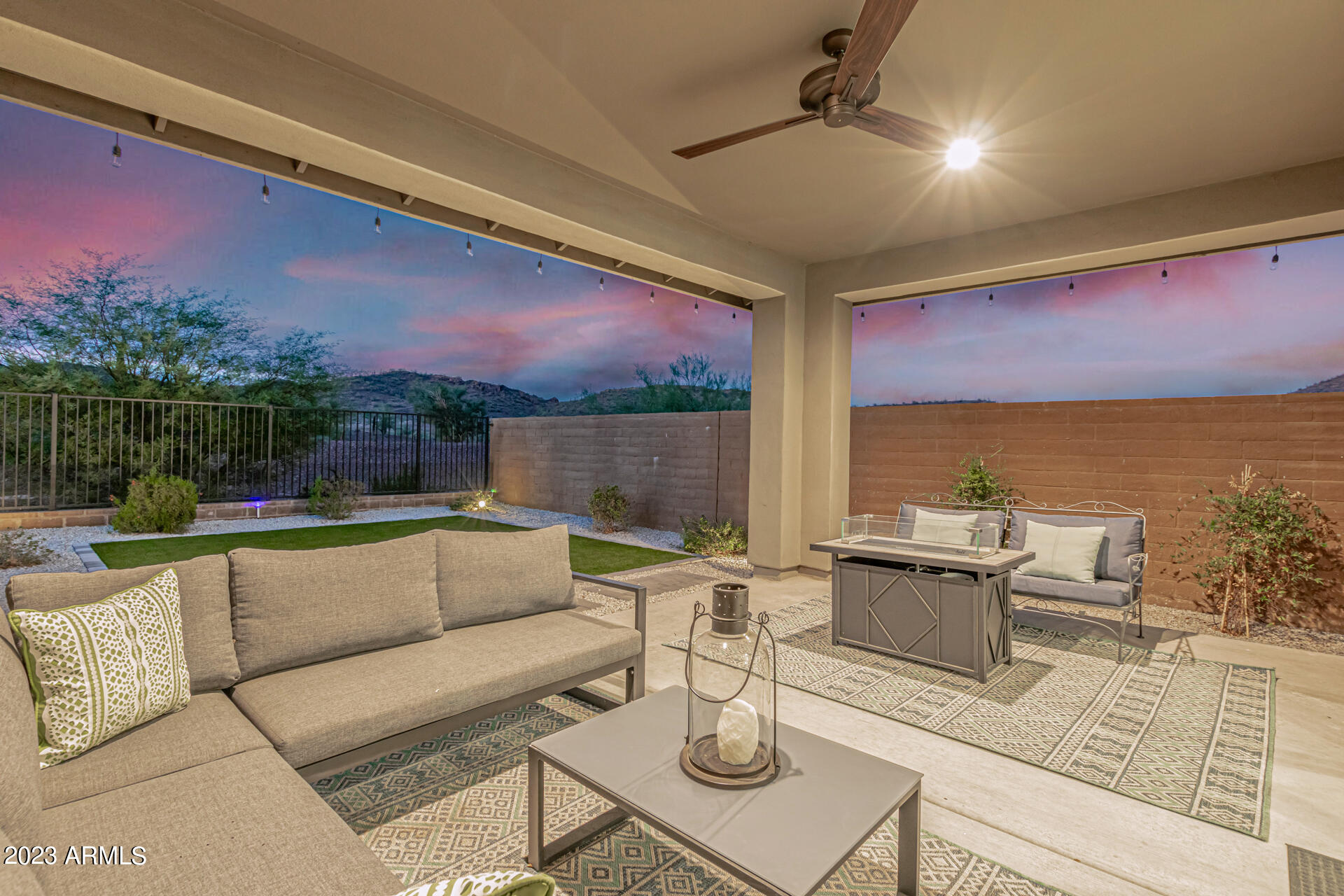 13206 W RED RANGE Way