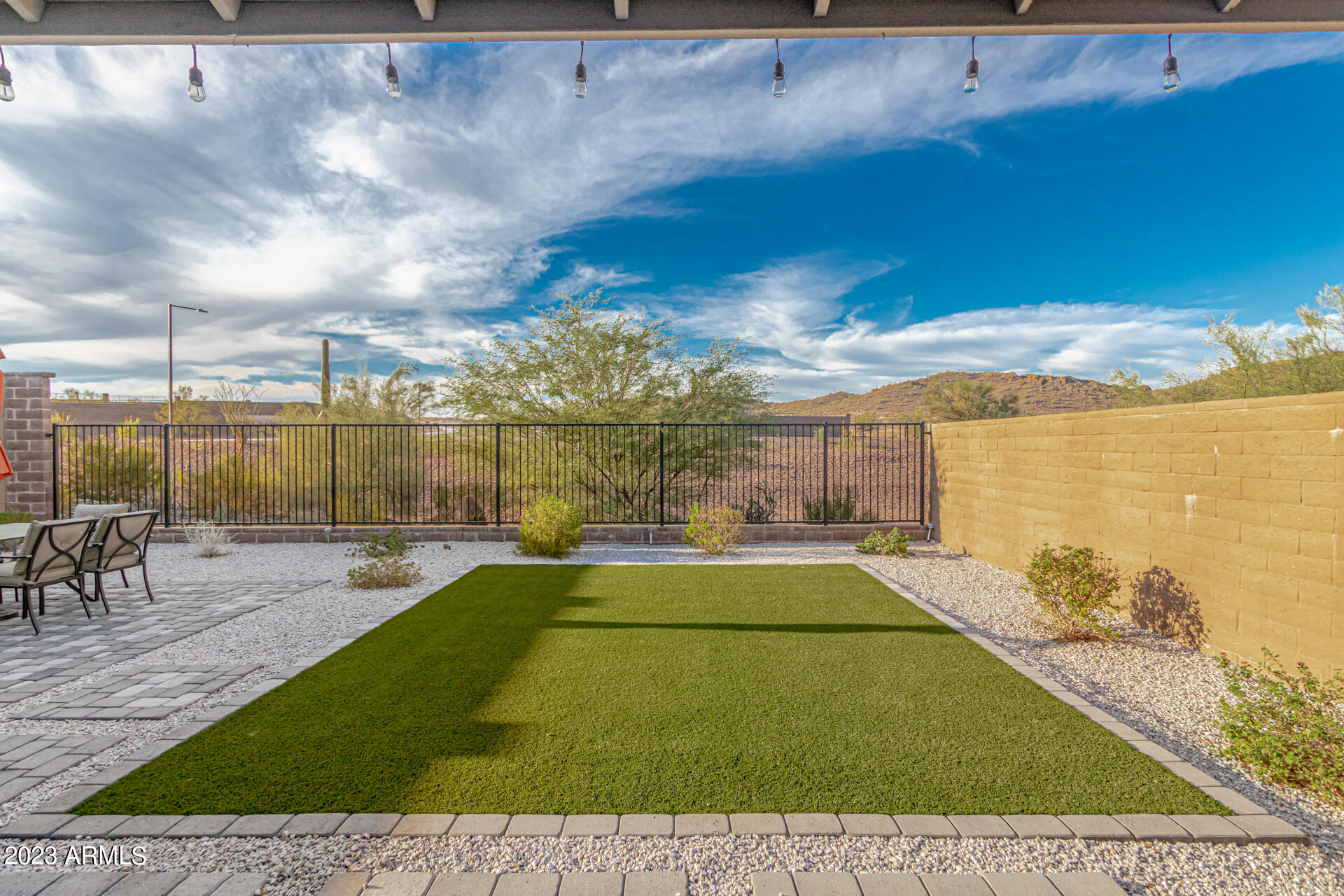 13206 W RED RANGE Way