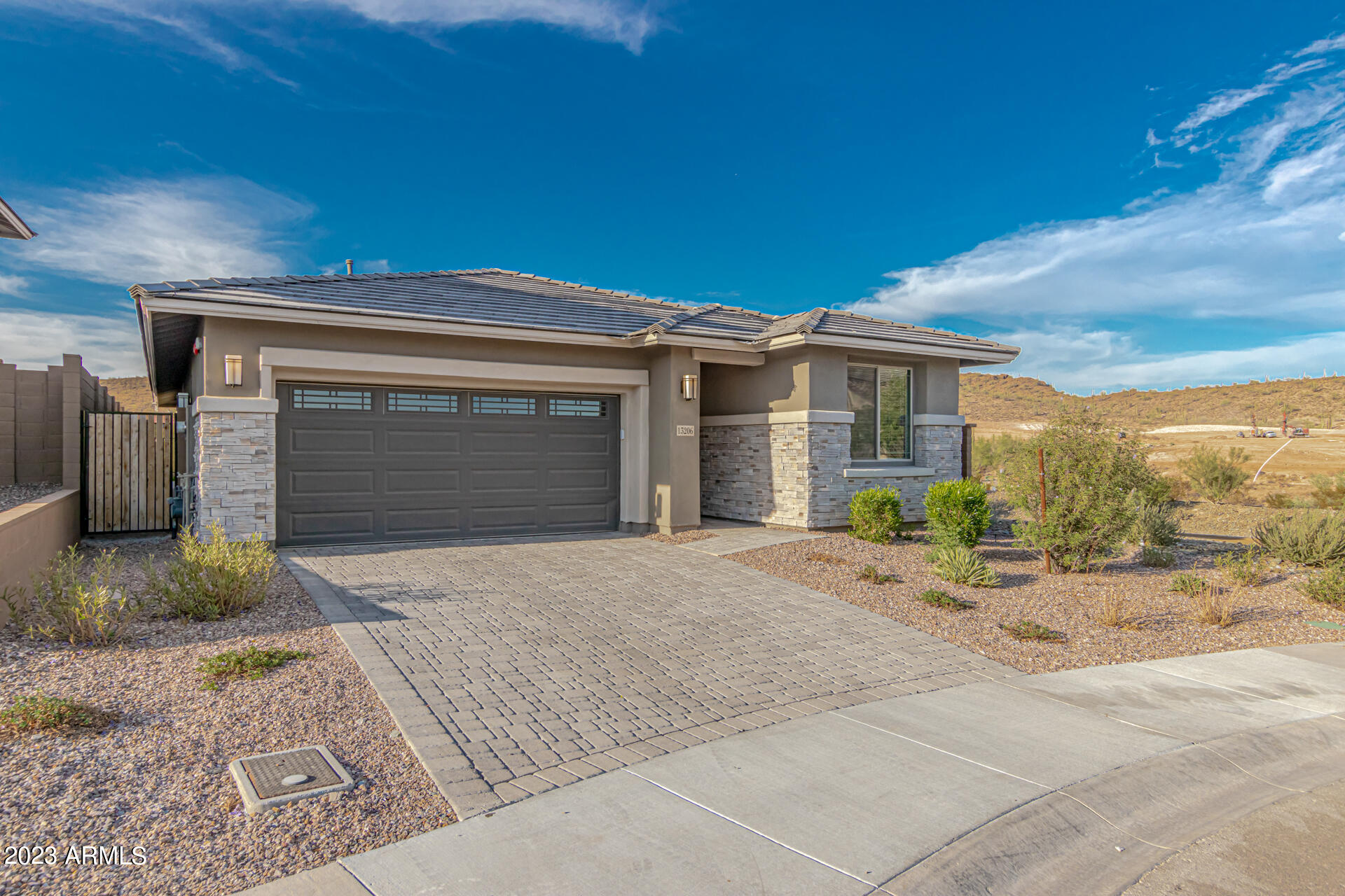 13206 W RED RANGE Way