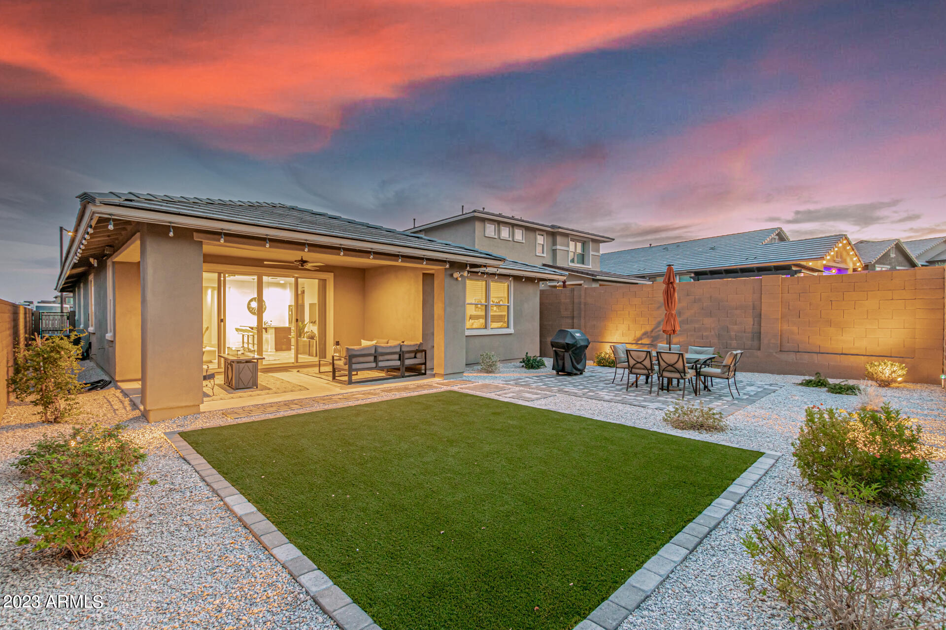 13206 W RED RANGE Way