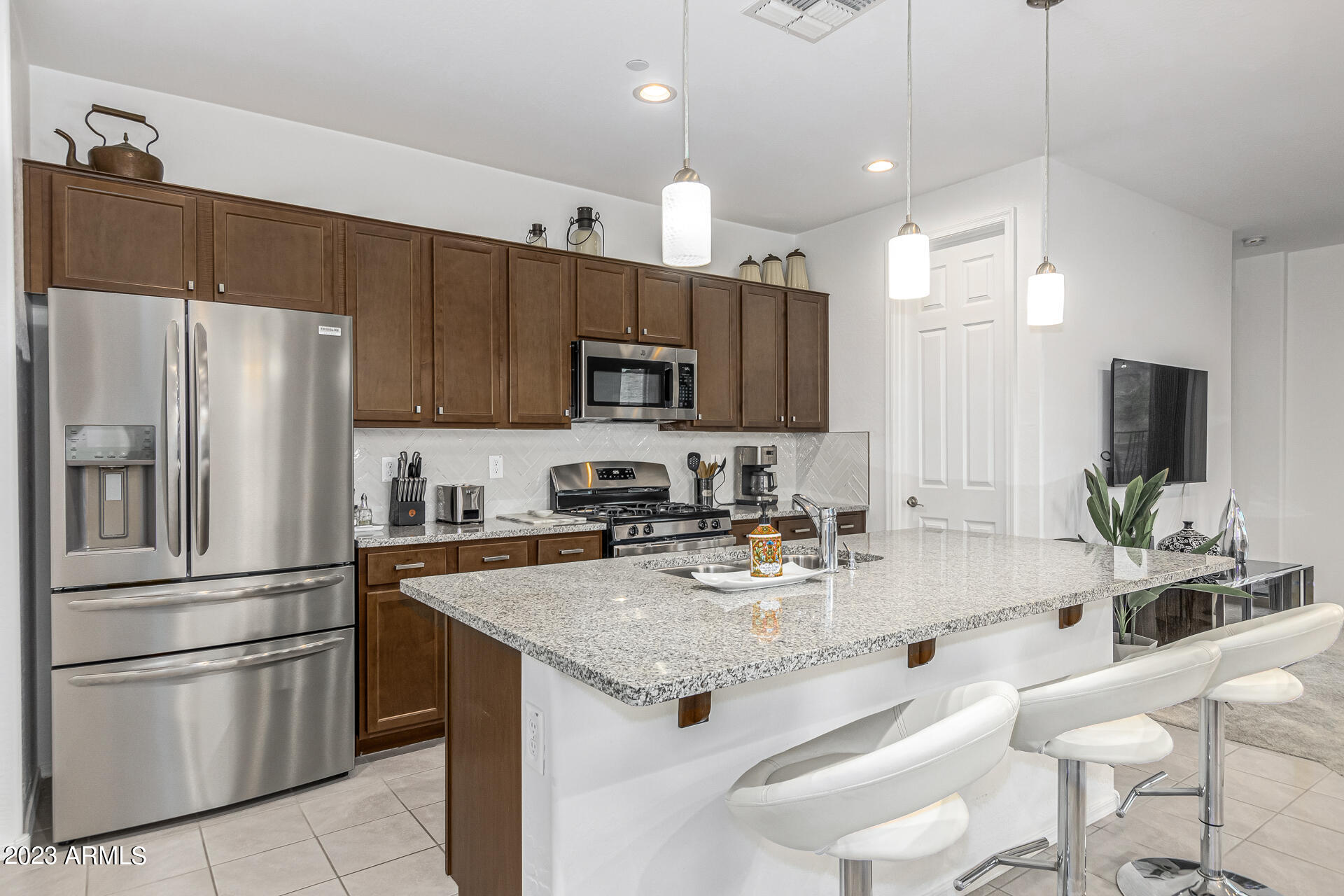 13206 W RED RANGE Way