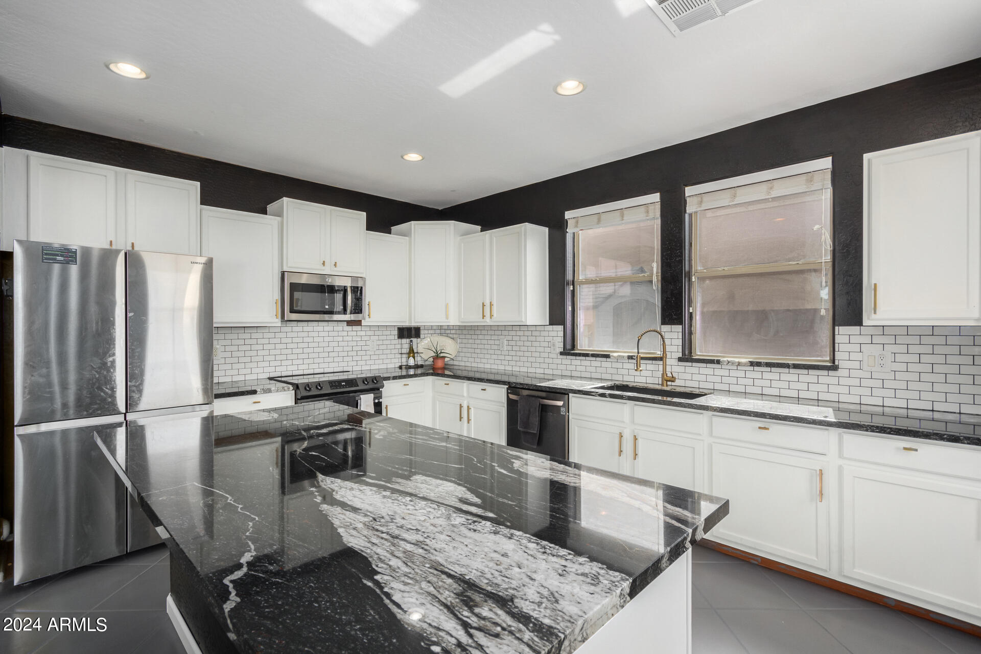 12106 W VILLA CHULA Court