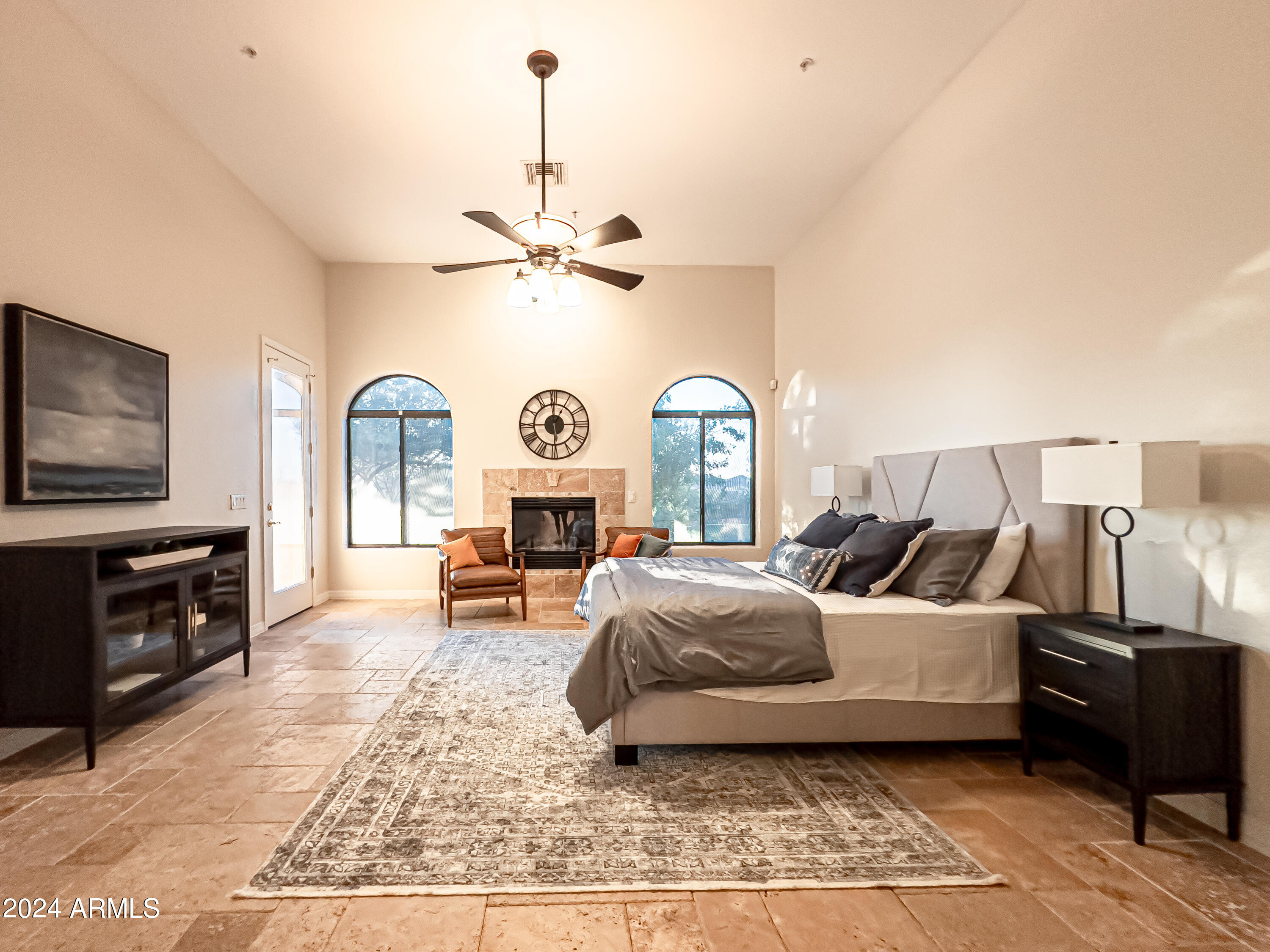 9186 S SAN PABLO Drive