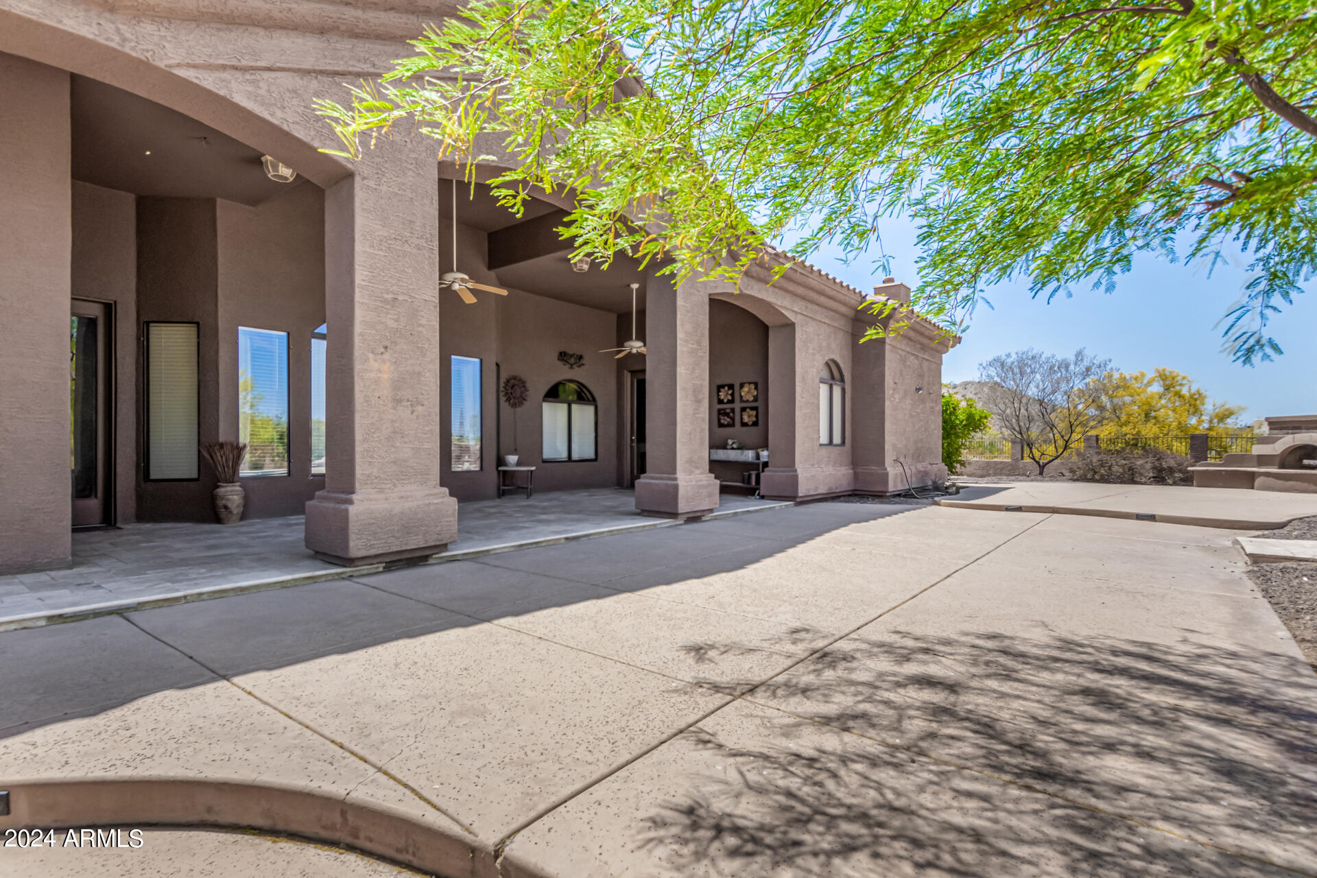 9186 S SAN PABLO Drive