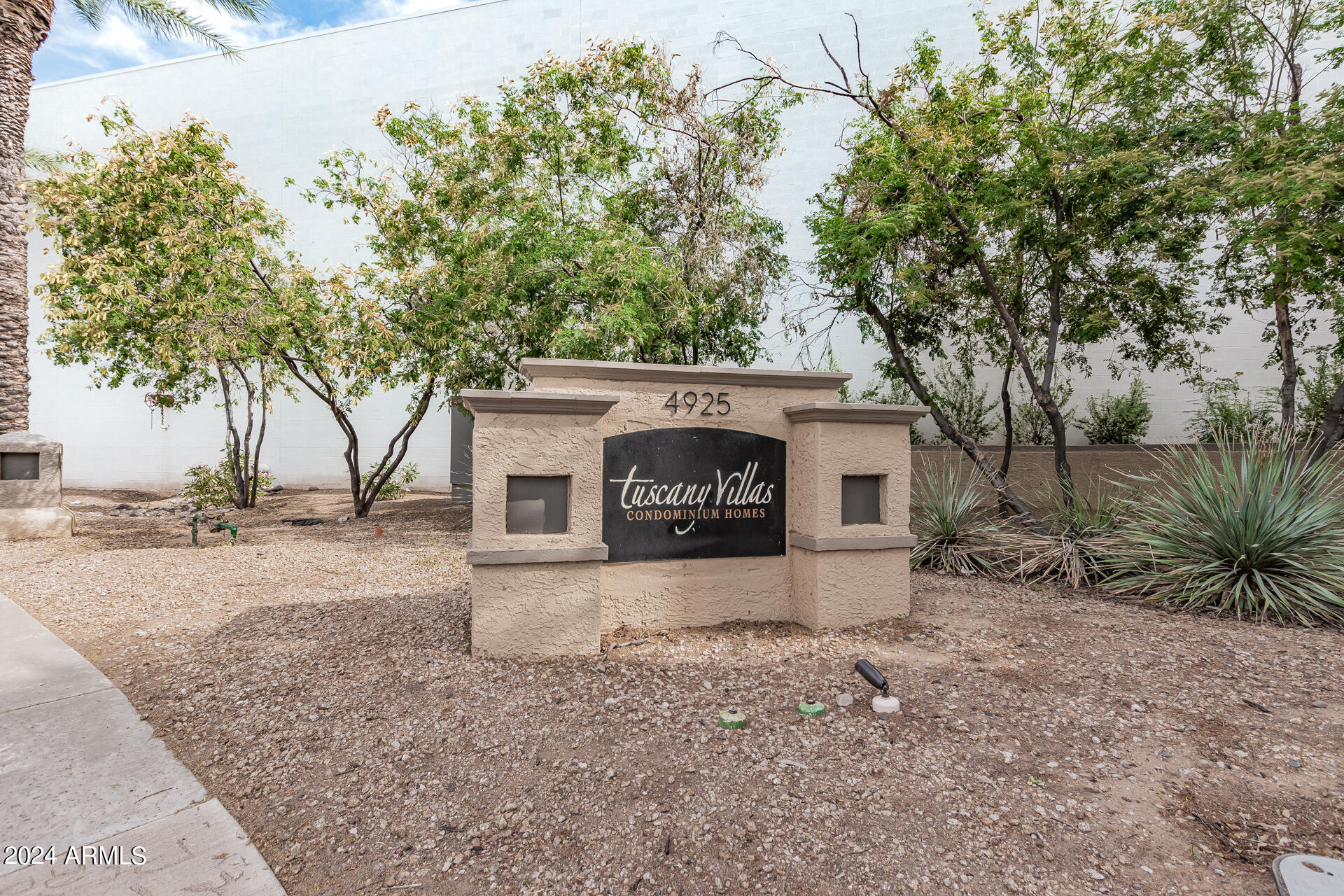 4925 E DESERT COVE Avenue, 242