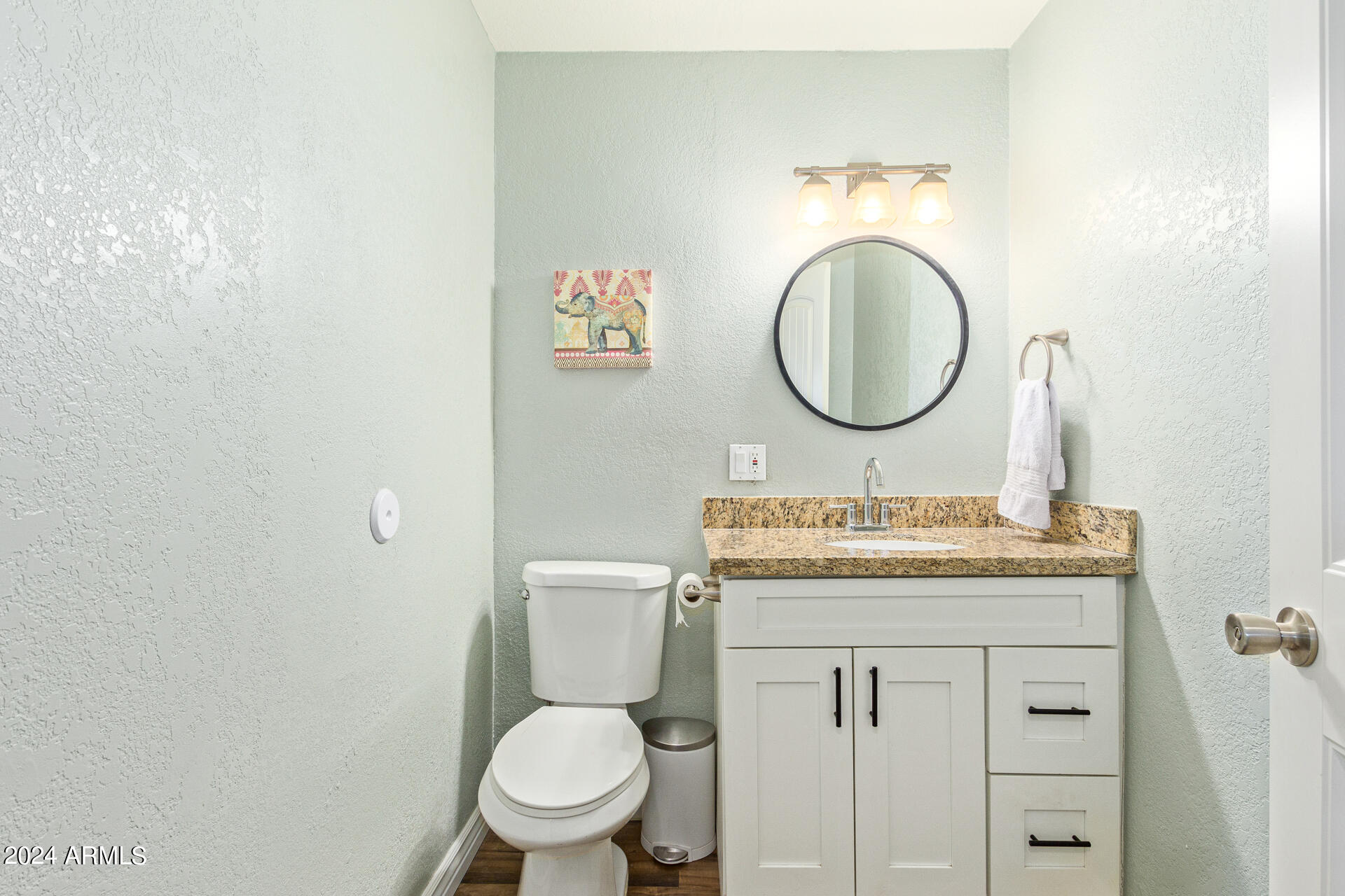 2007 W MONTEBELLO Avenue