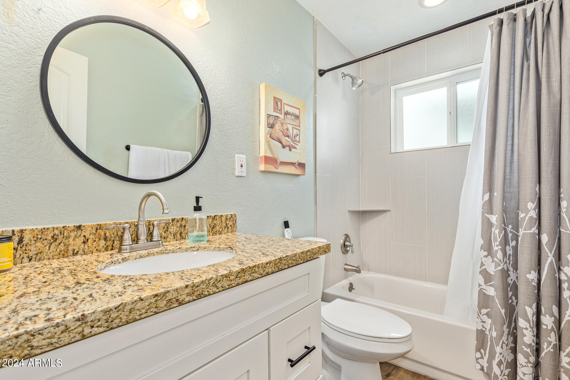 2007 W MONTEBELLO Avenue