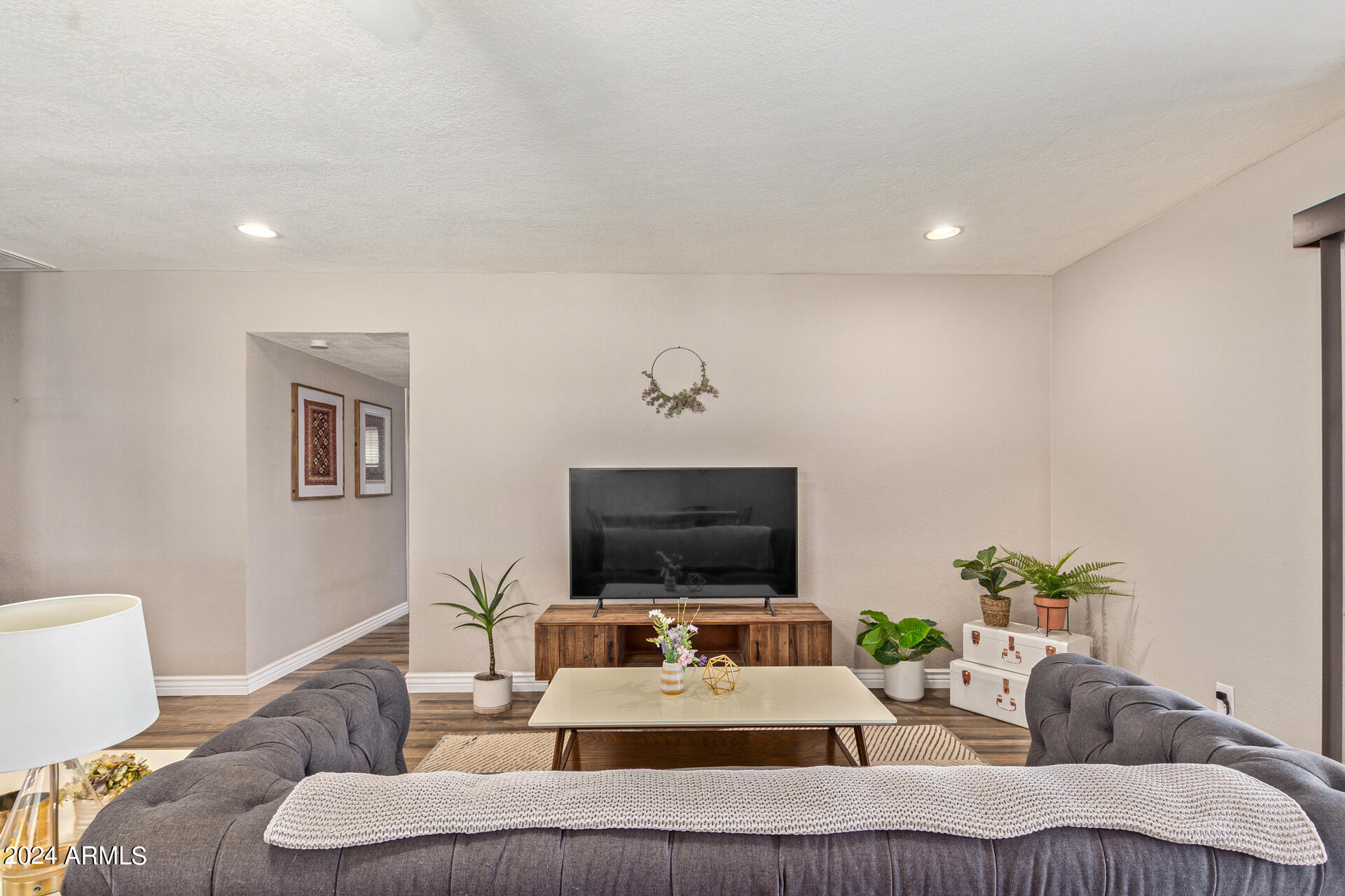 2007 W MONTEBELLO Avenue