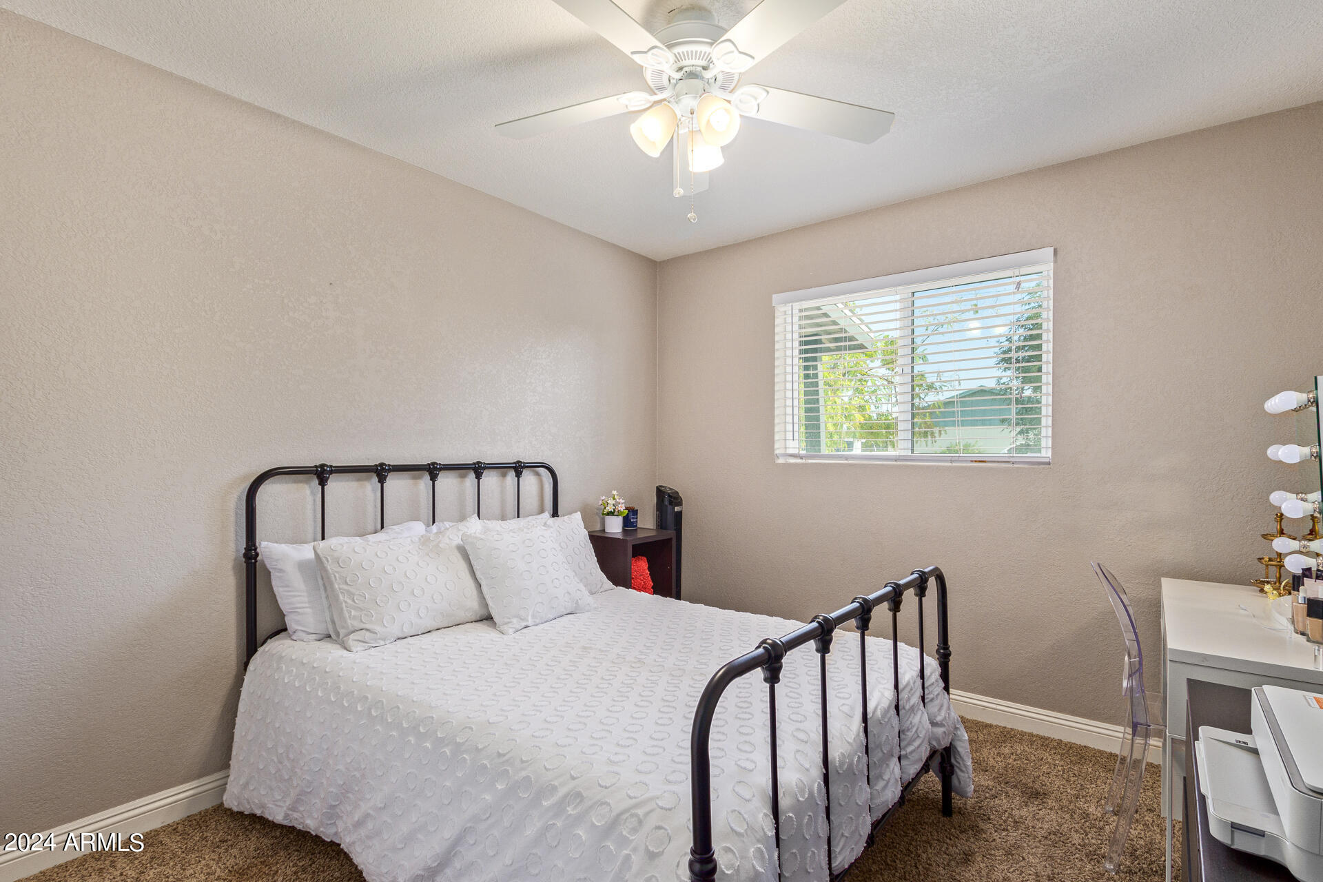 2007 W MONTEBELLO Avenue