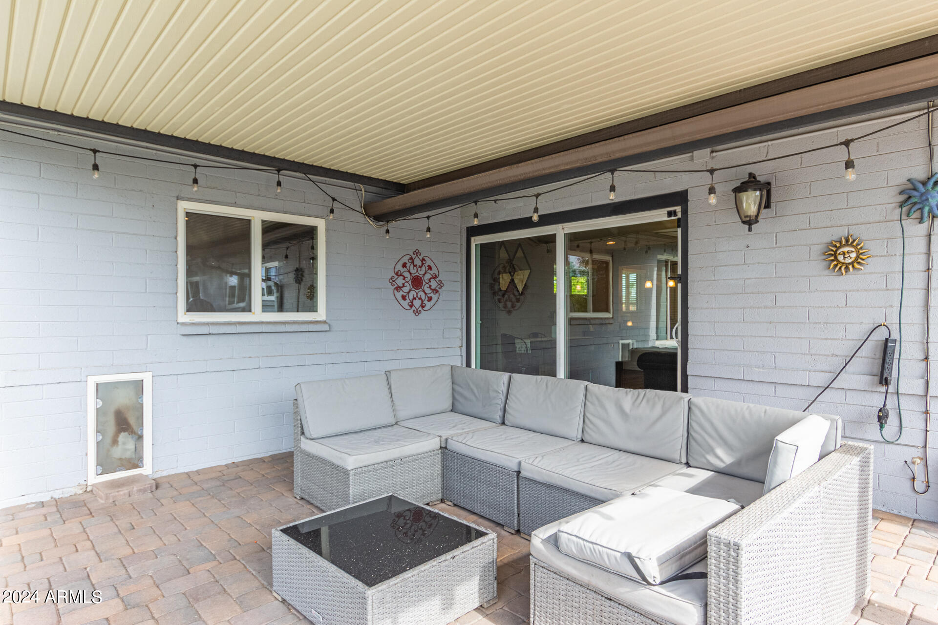 2007 W MONTEBELLO Avenue