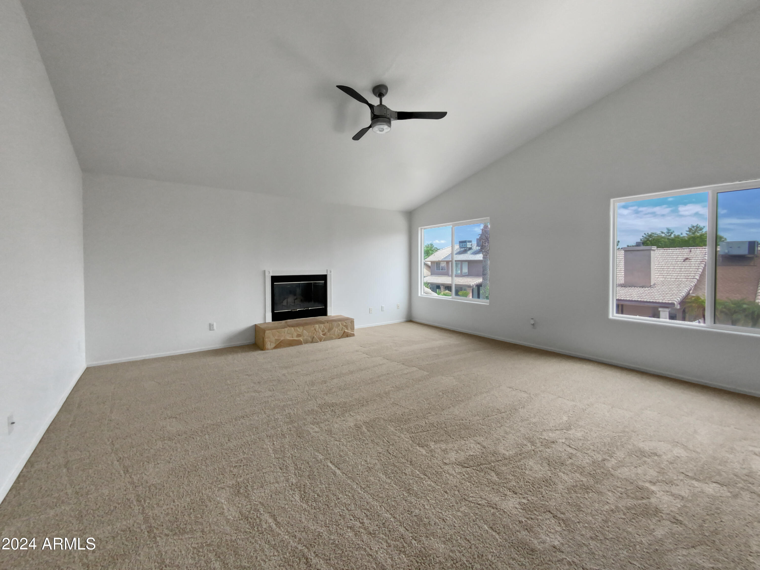 4025 E SAN ANGELO Avenue