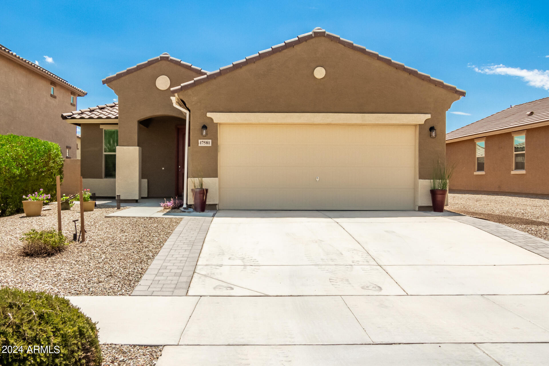 17581 W VILLA CHULA Lane