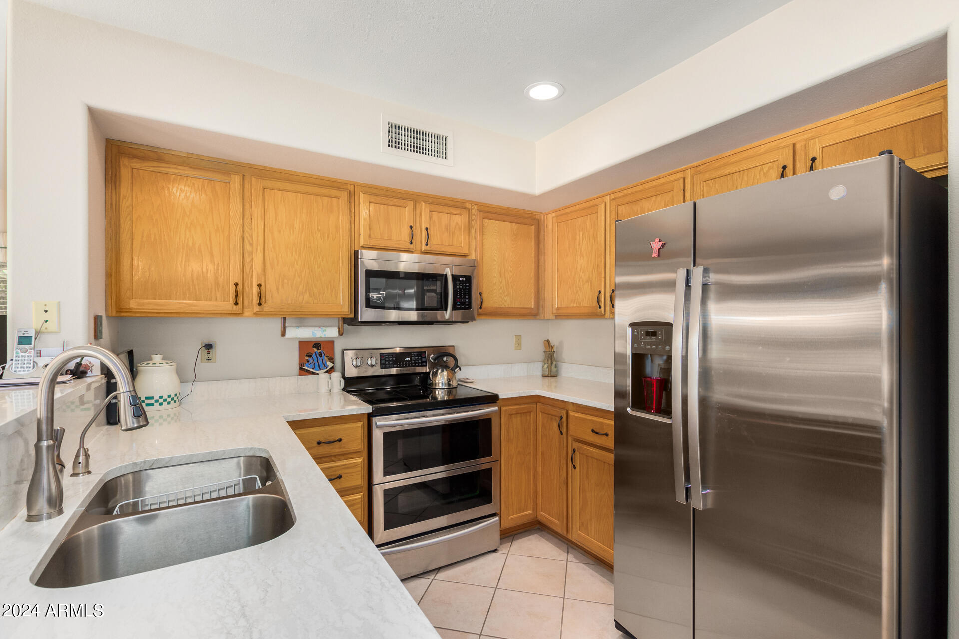 19831 N WHITE ROCK Drive