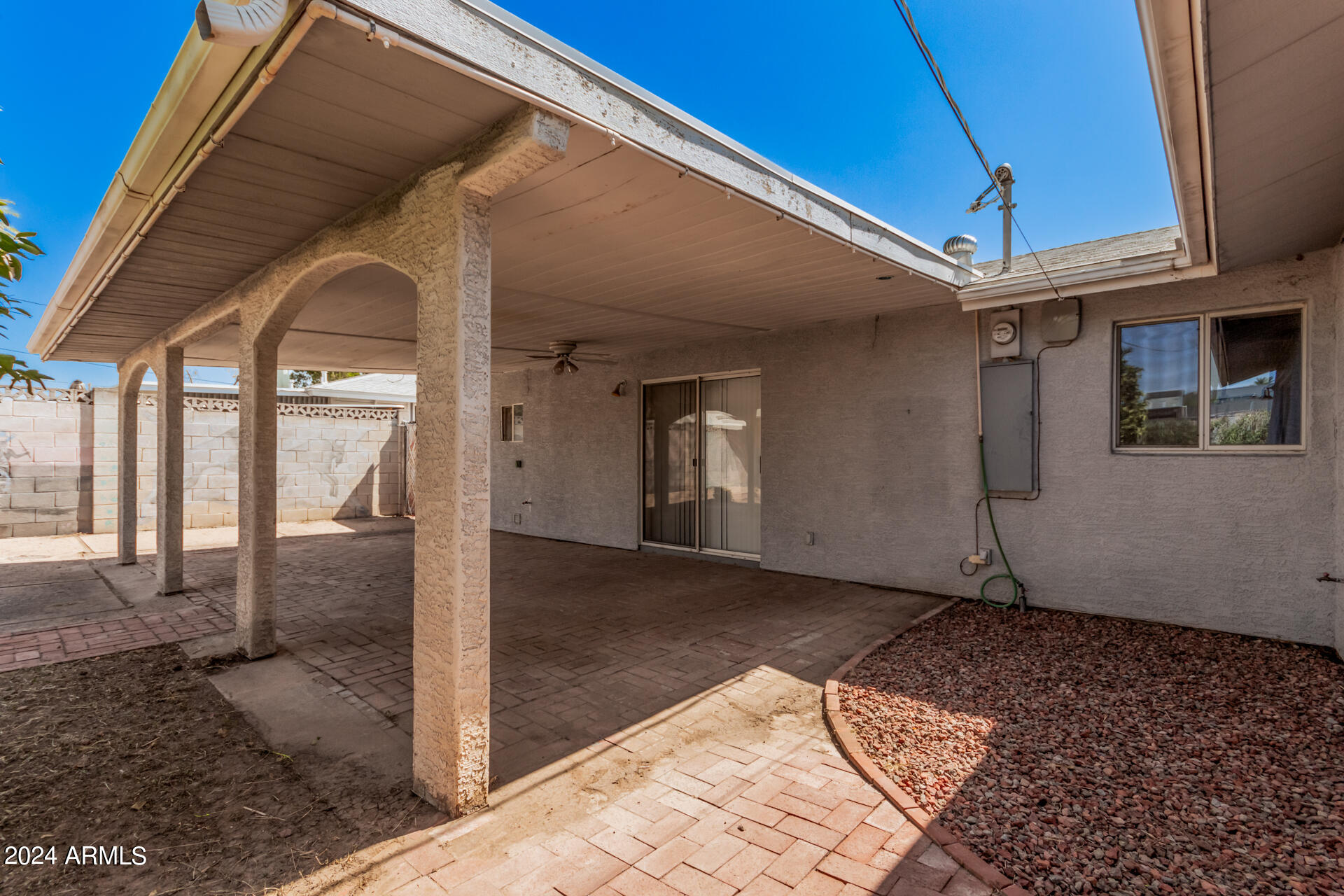 4242 E TURNEY Avenue