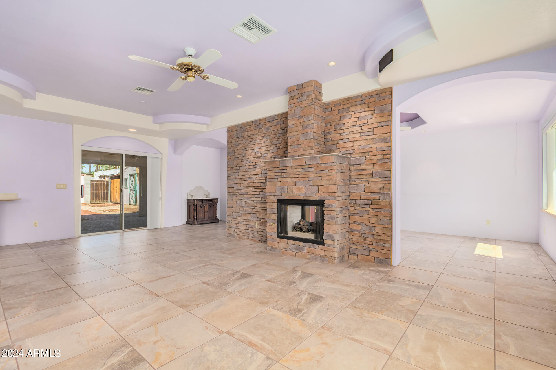 4242 E TURNEY Avenue