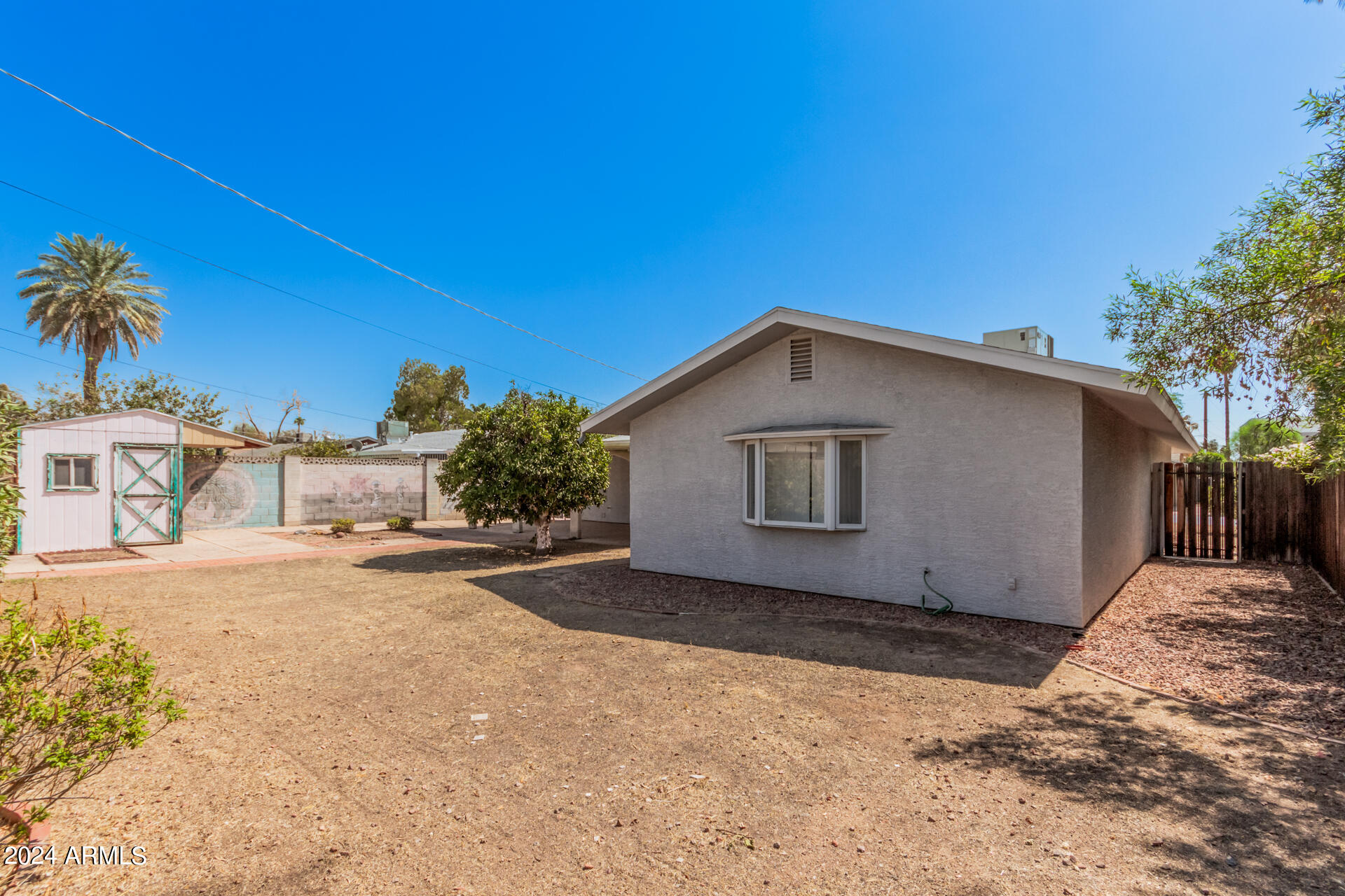 4242 E TURNEY Avenue