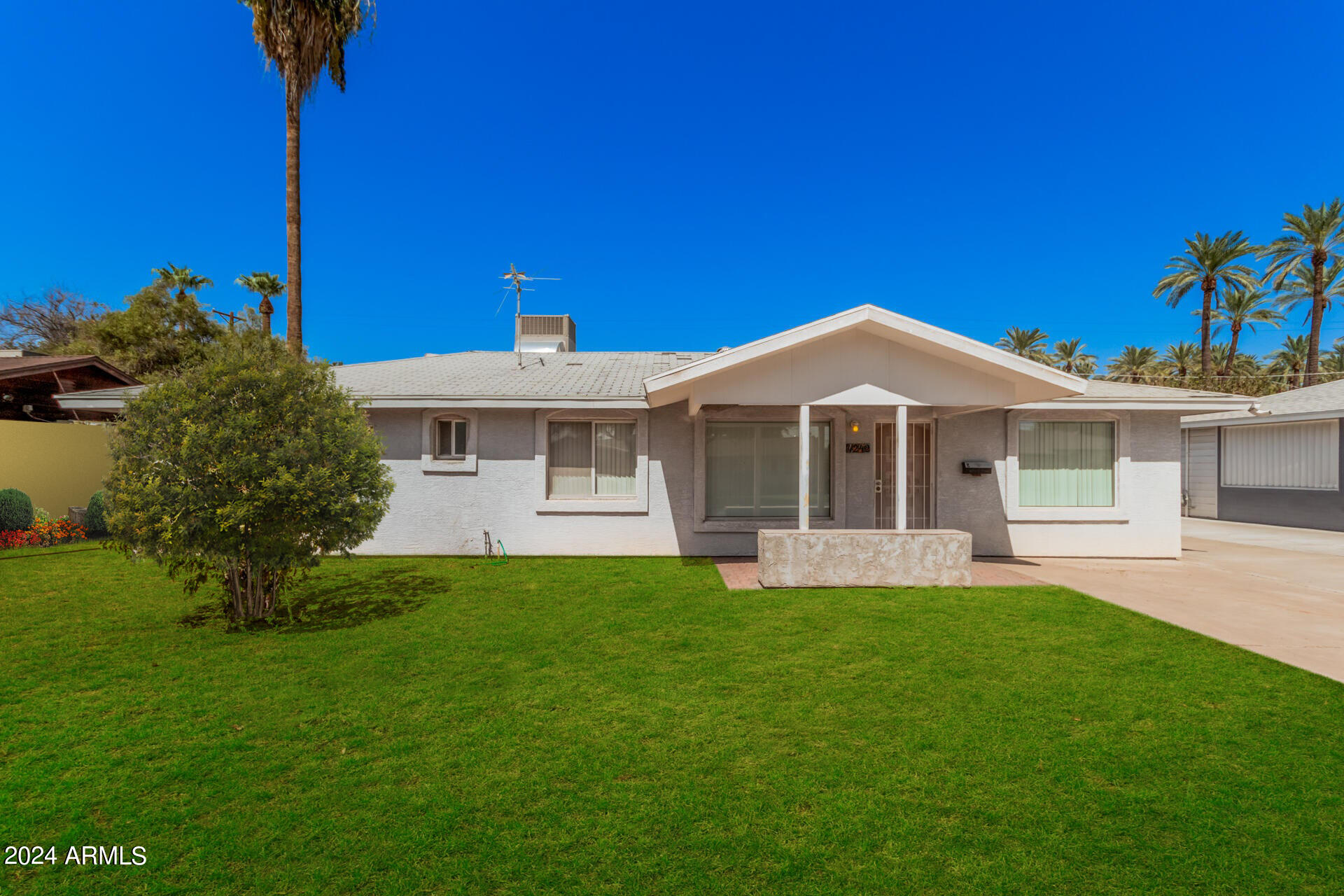 4242 E TURNEY Avenue