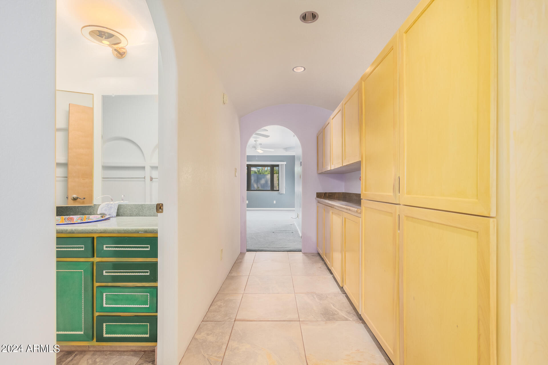 4242 E TURNEY Avenue