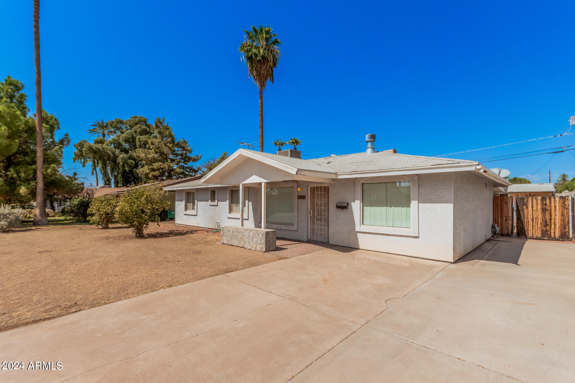 4242 E TURNEY Avenue