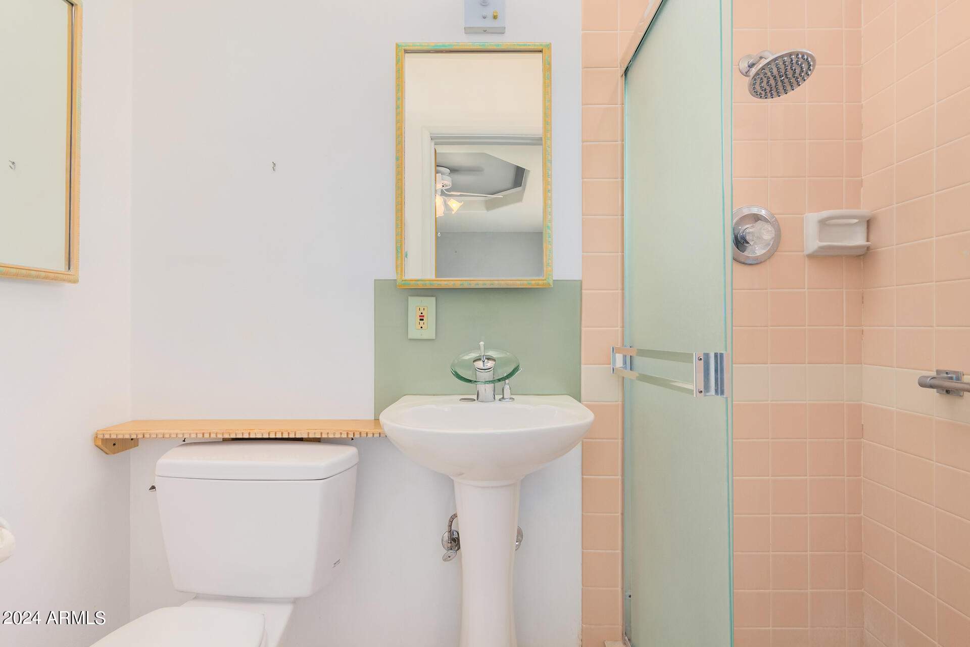 4242 E TURNEY Avenue