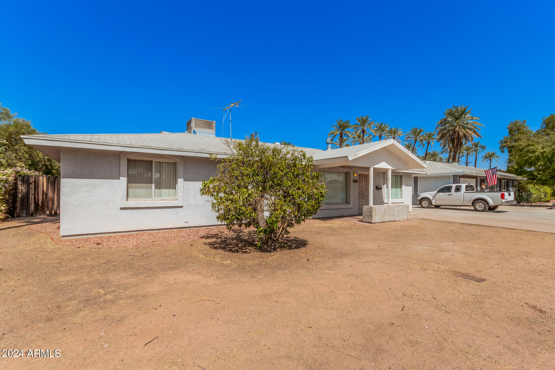 4242 E TURNEY Avenue