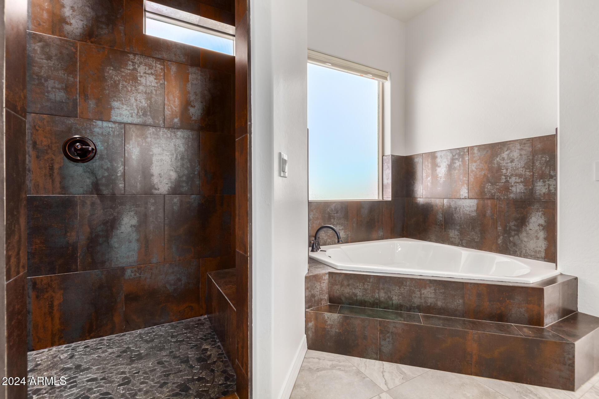 16217 W SKINNER Road