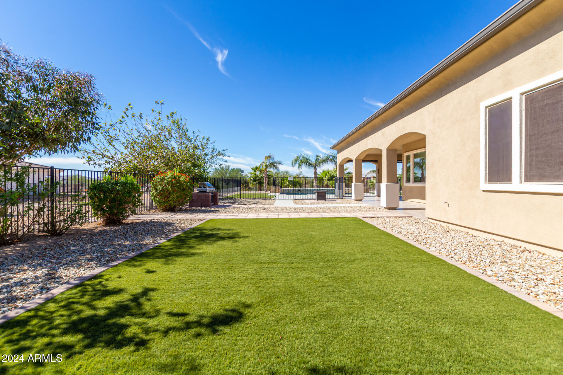 16217 W SKINNER Road