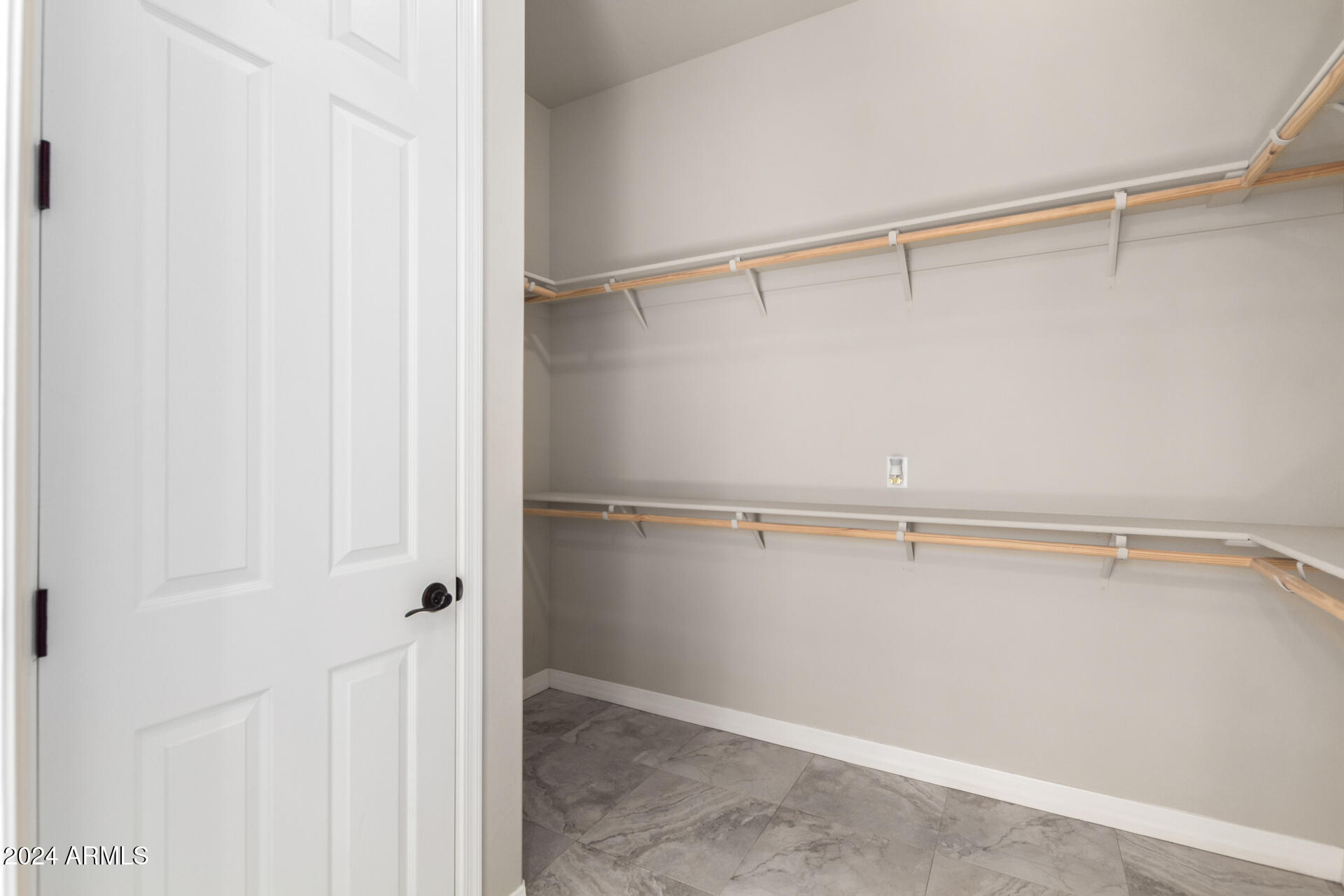 16217 W SKINNER Road