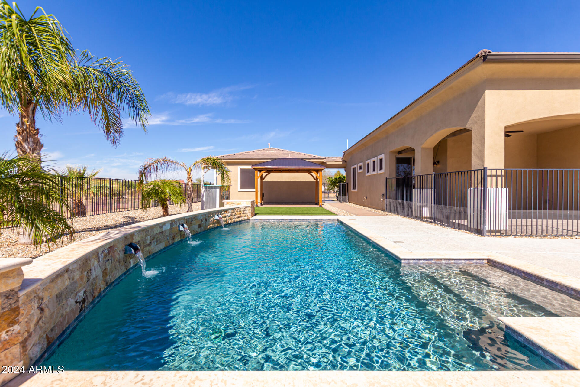 16217 W SKINNER Road