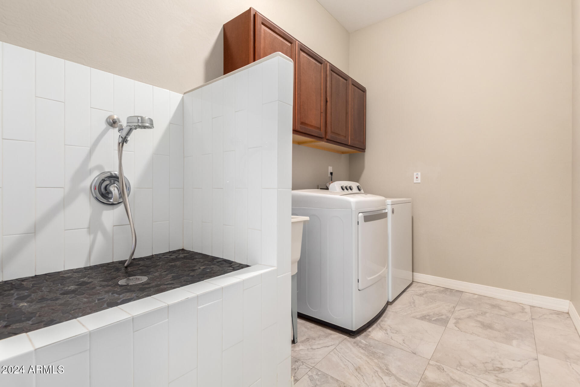 16217 W SKINNER Road