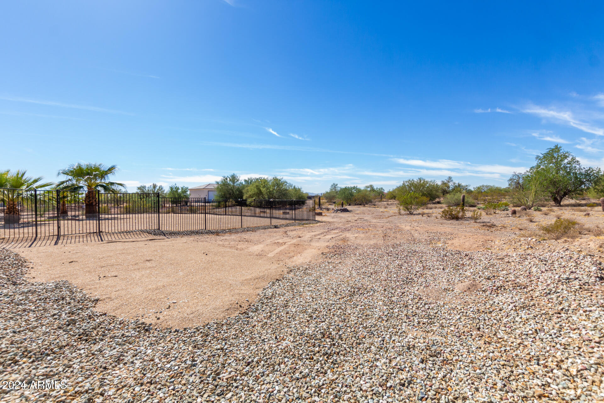 16217 W SKINNER Road