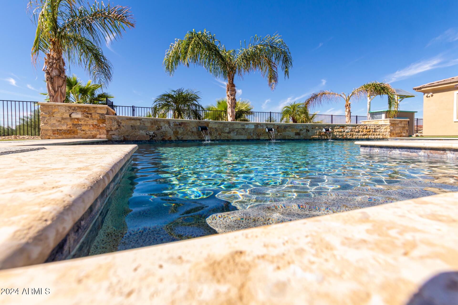 16217 W SKINNER Road