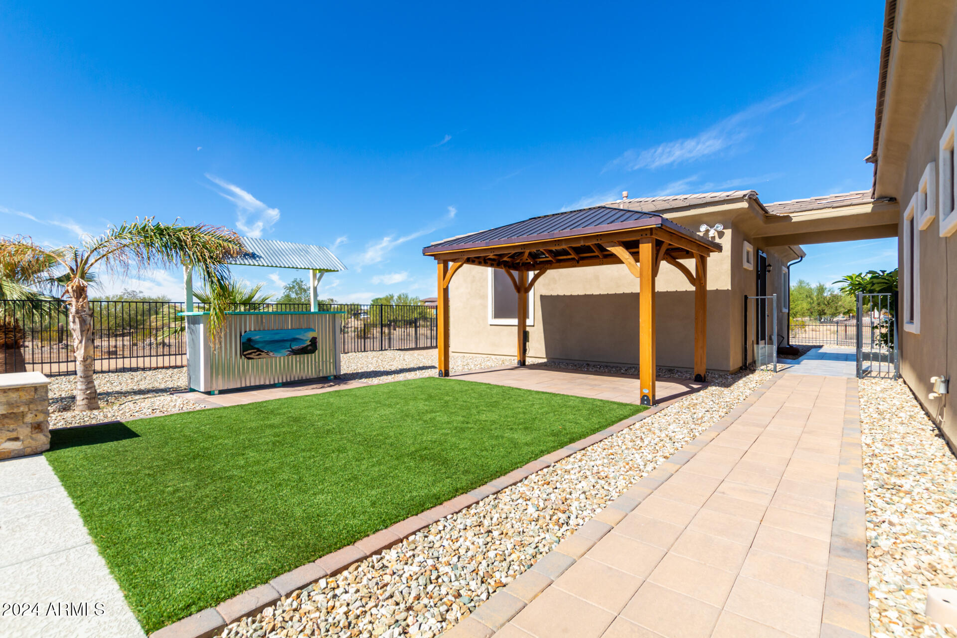 16217 W SKINNER Road