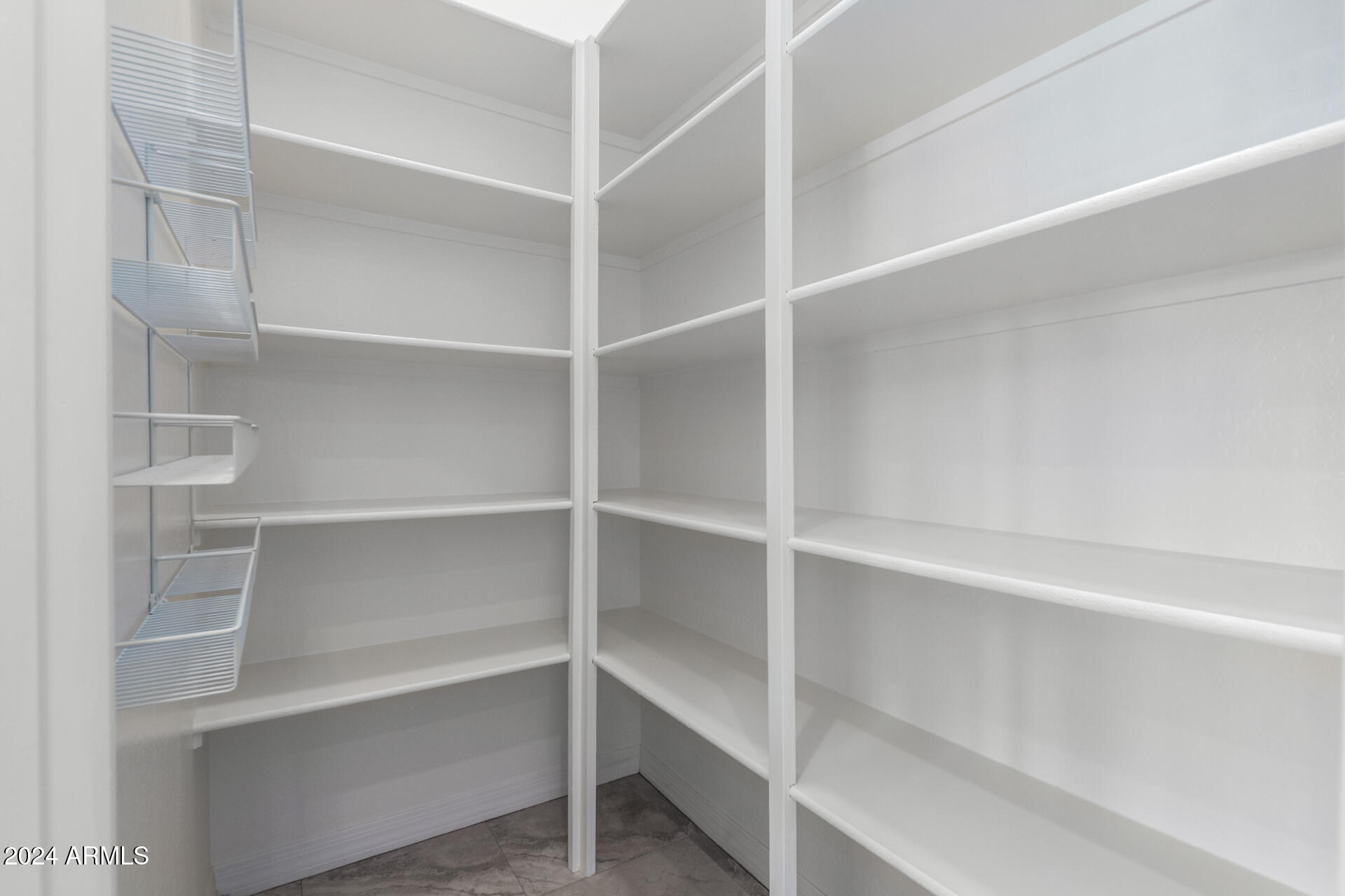 16217 W SKINNER Road