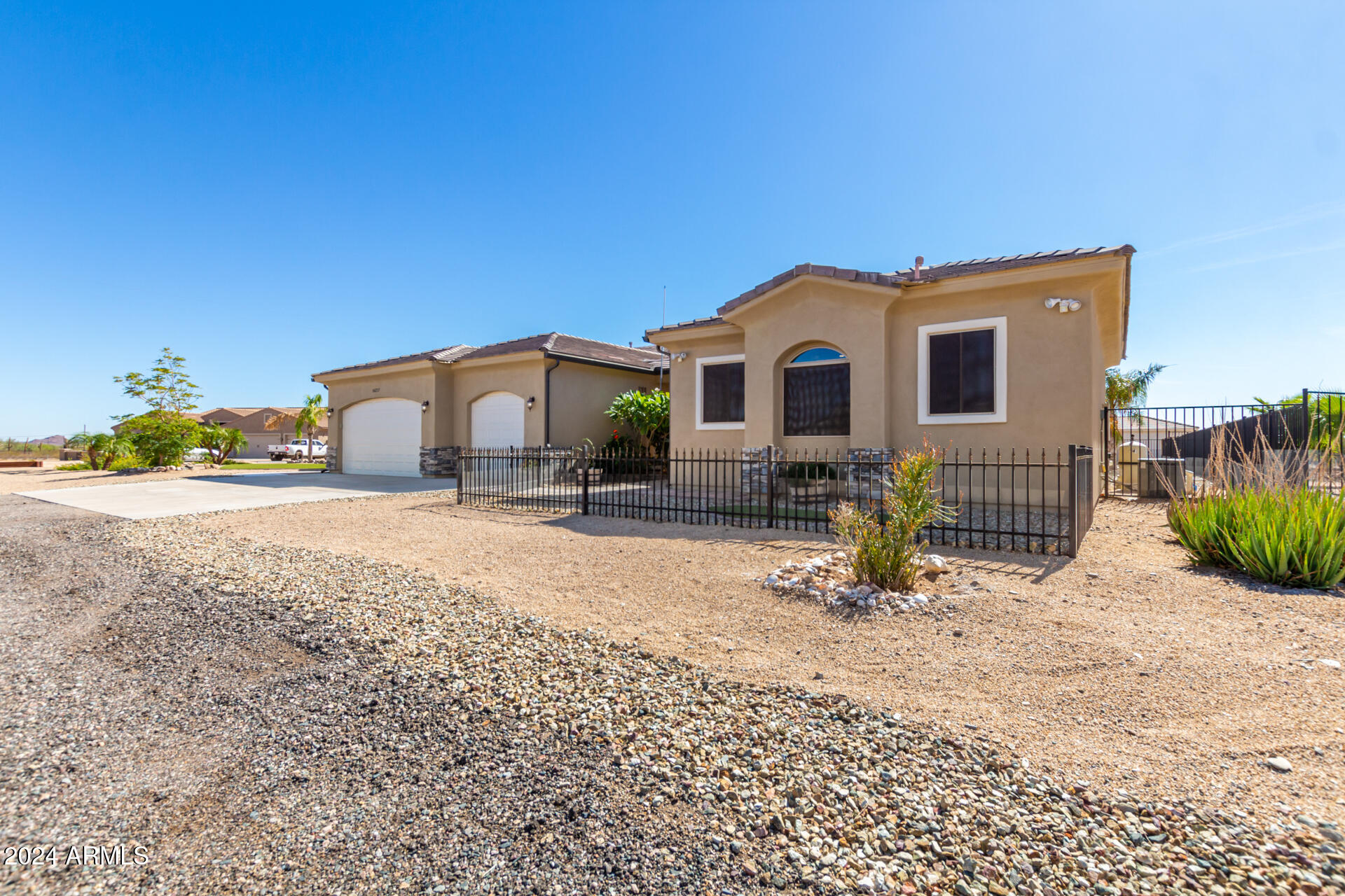 16217 W SKINNER Road