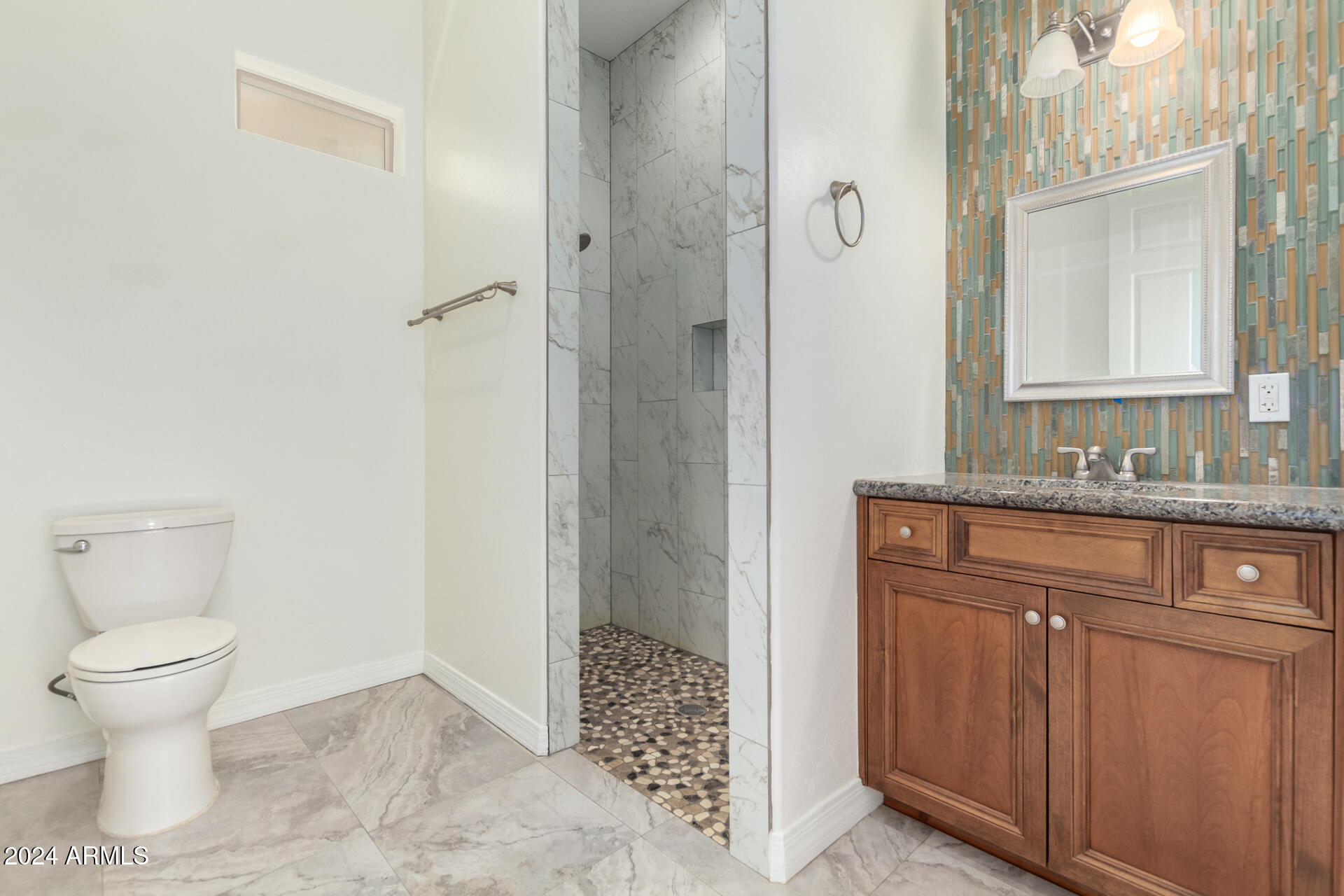 16217 W SKINNER Road