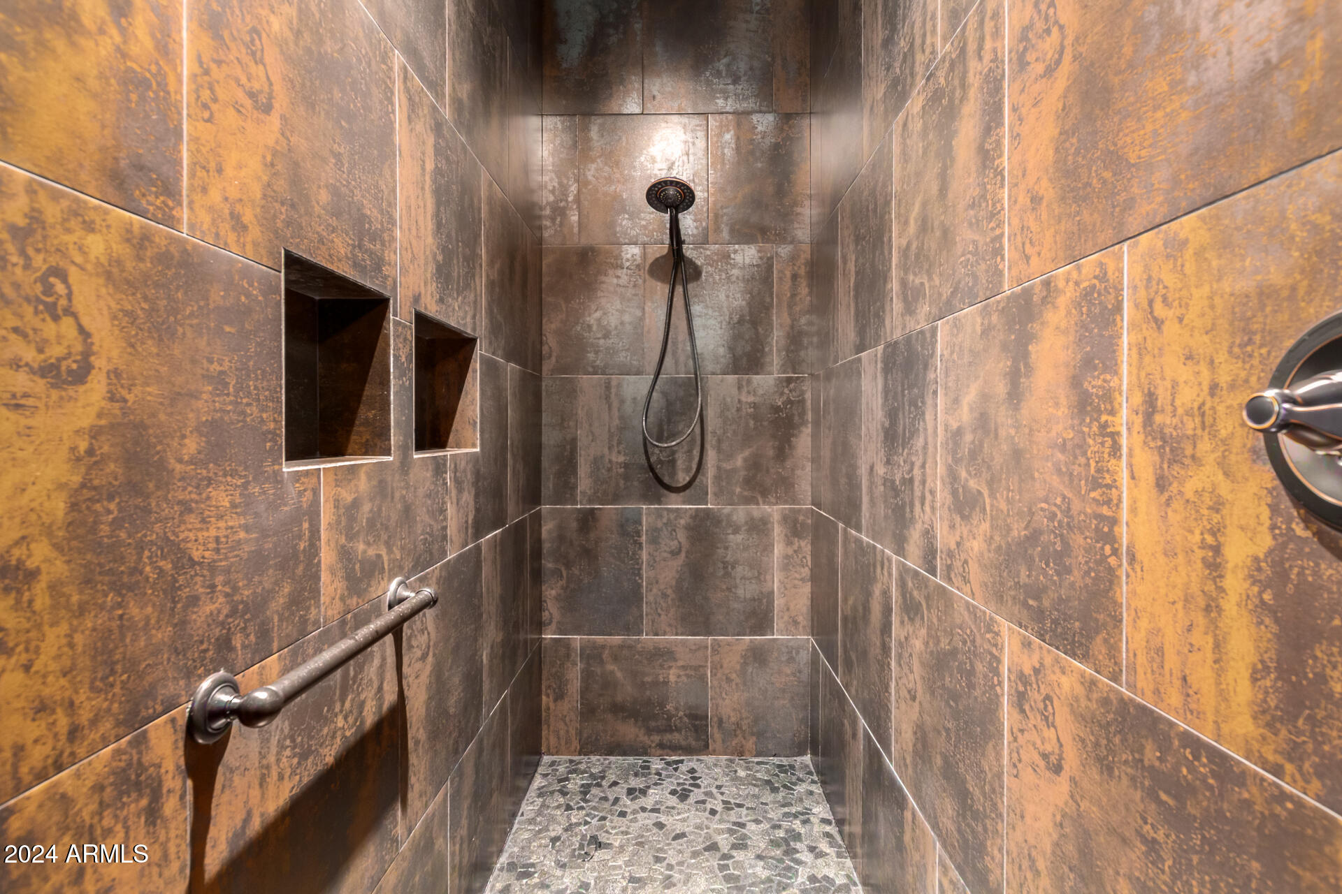 16217 W SKINNER Road