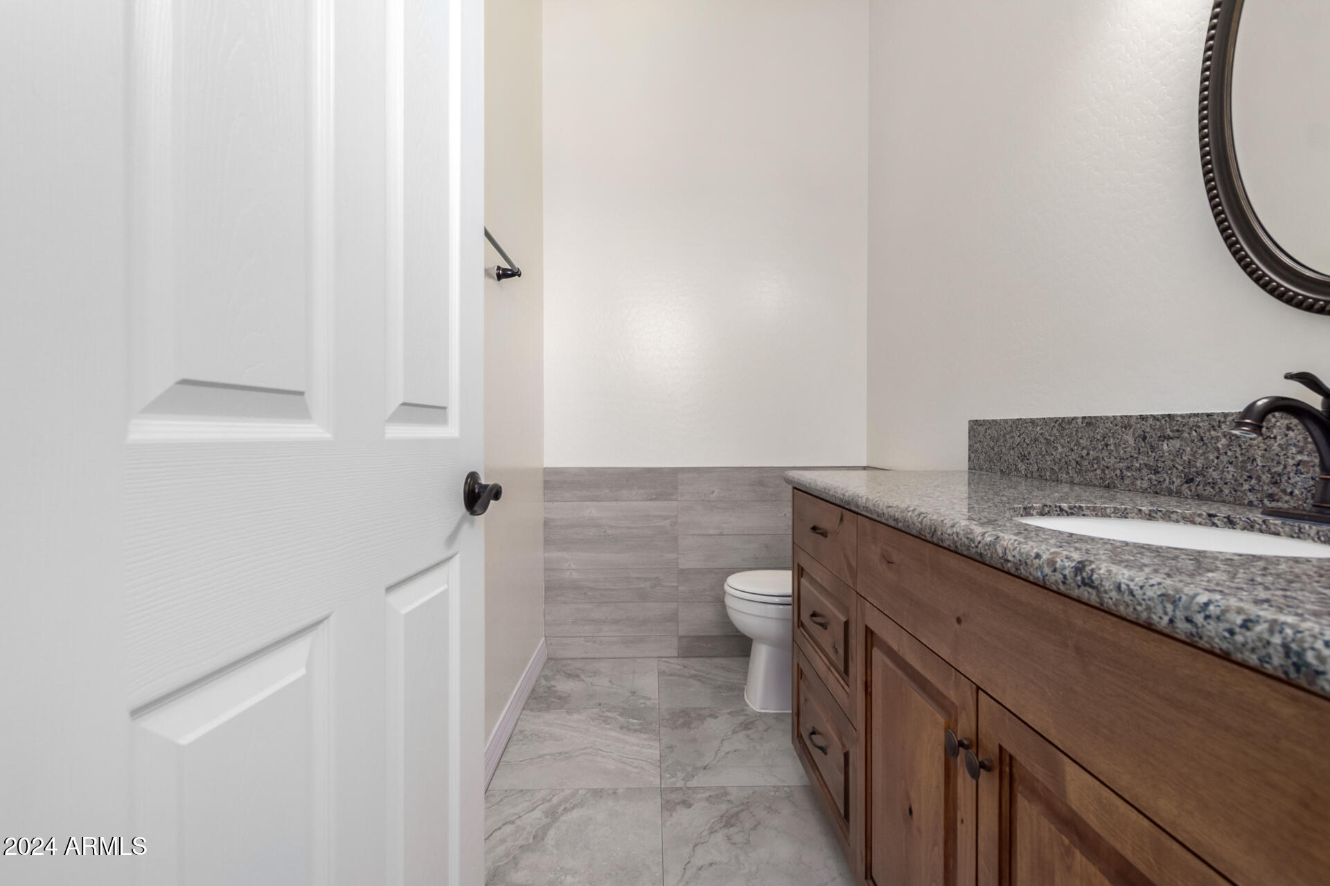 16217 W SKINNER Road