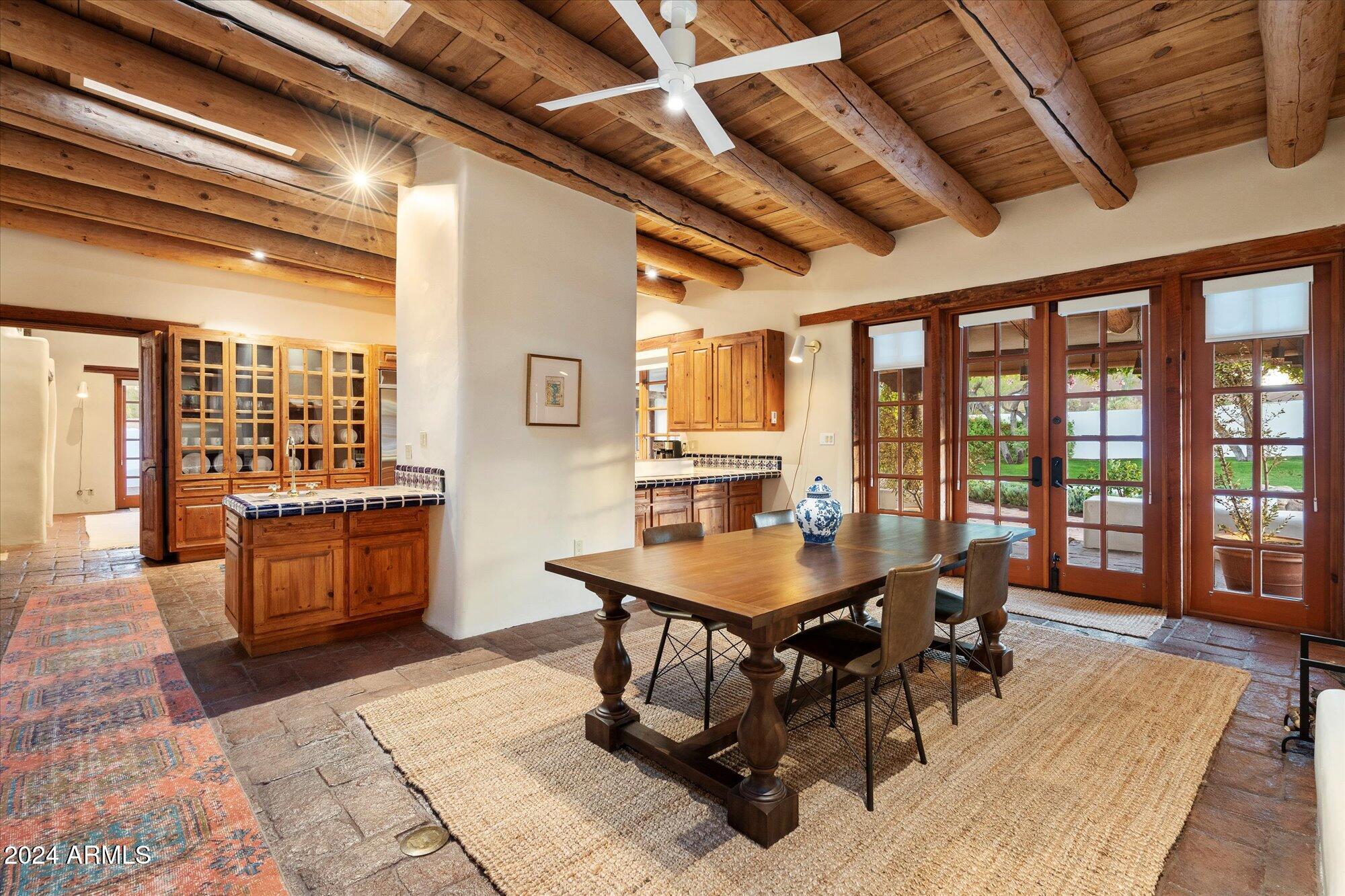 7614 E ROCKING CHAIR Road