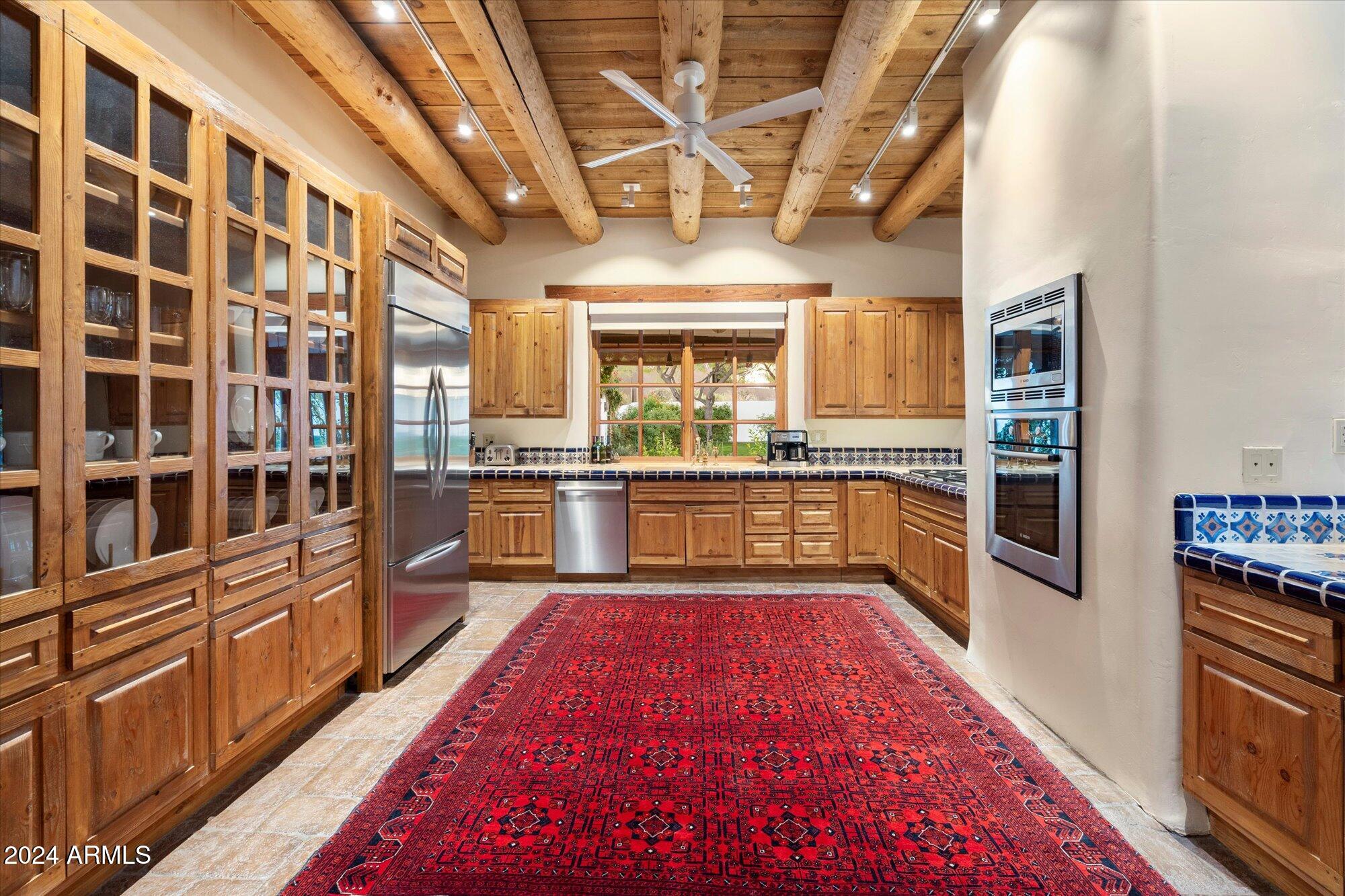 7614 E ROCKING CHAIR Road