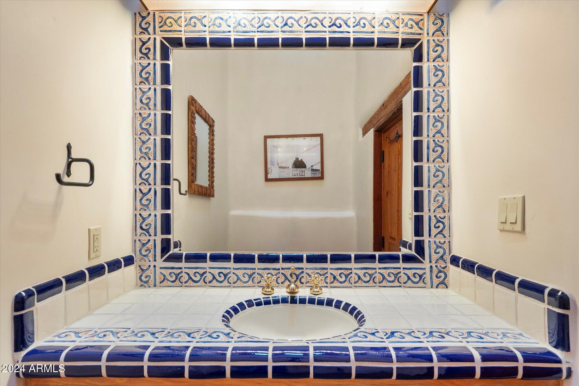 7614 E ROCKING CHAIR Road