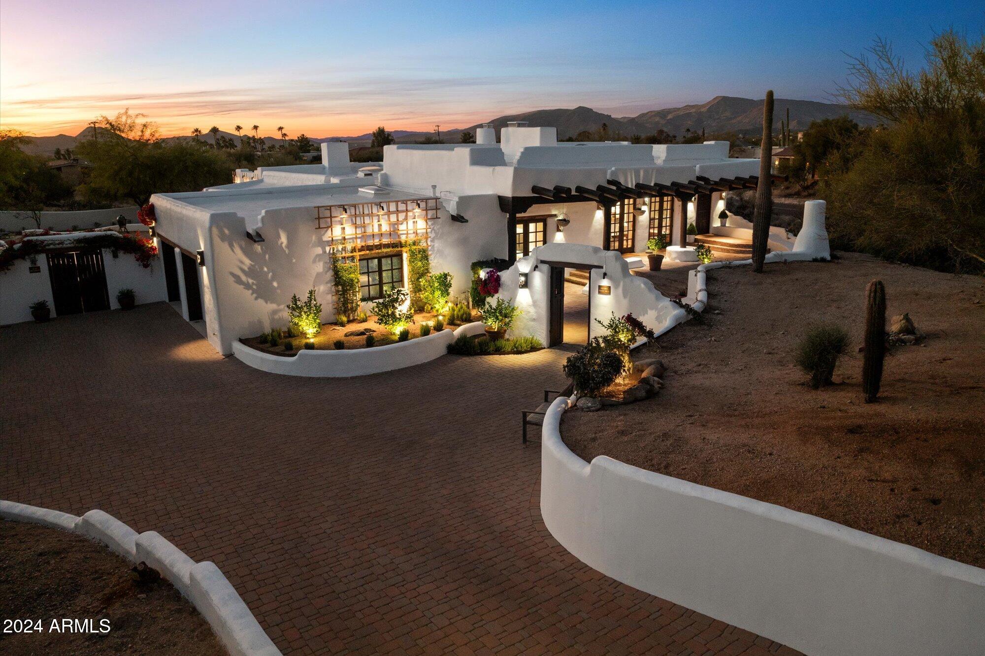 7614 E ROCKING CHAIR Road