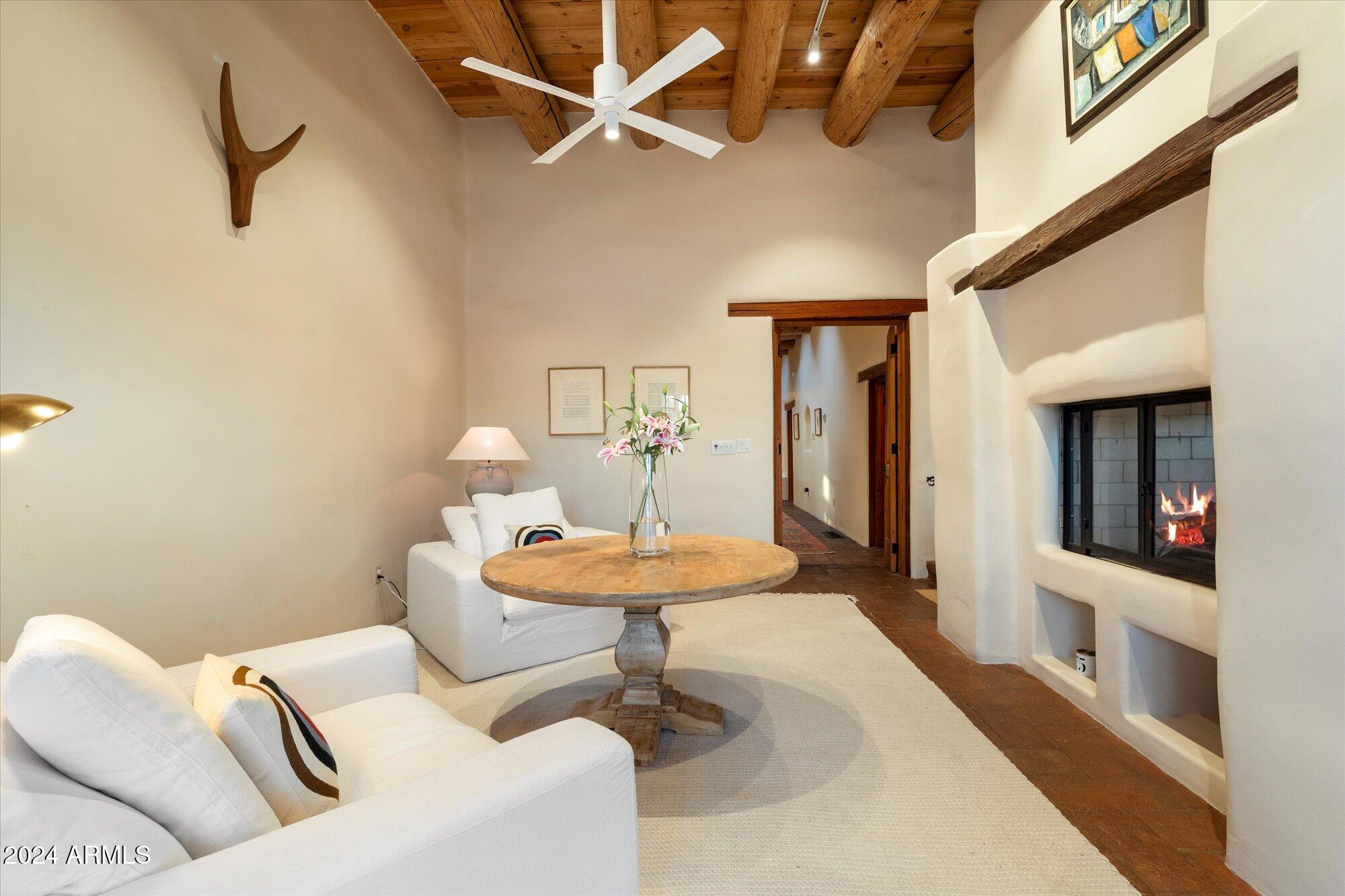 7614 E ROCKING CHAIR Road