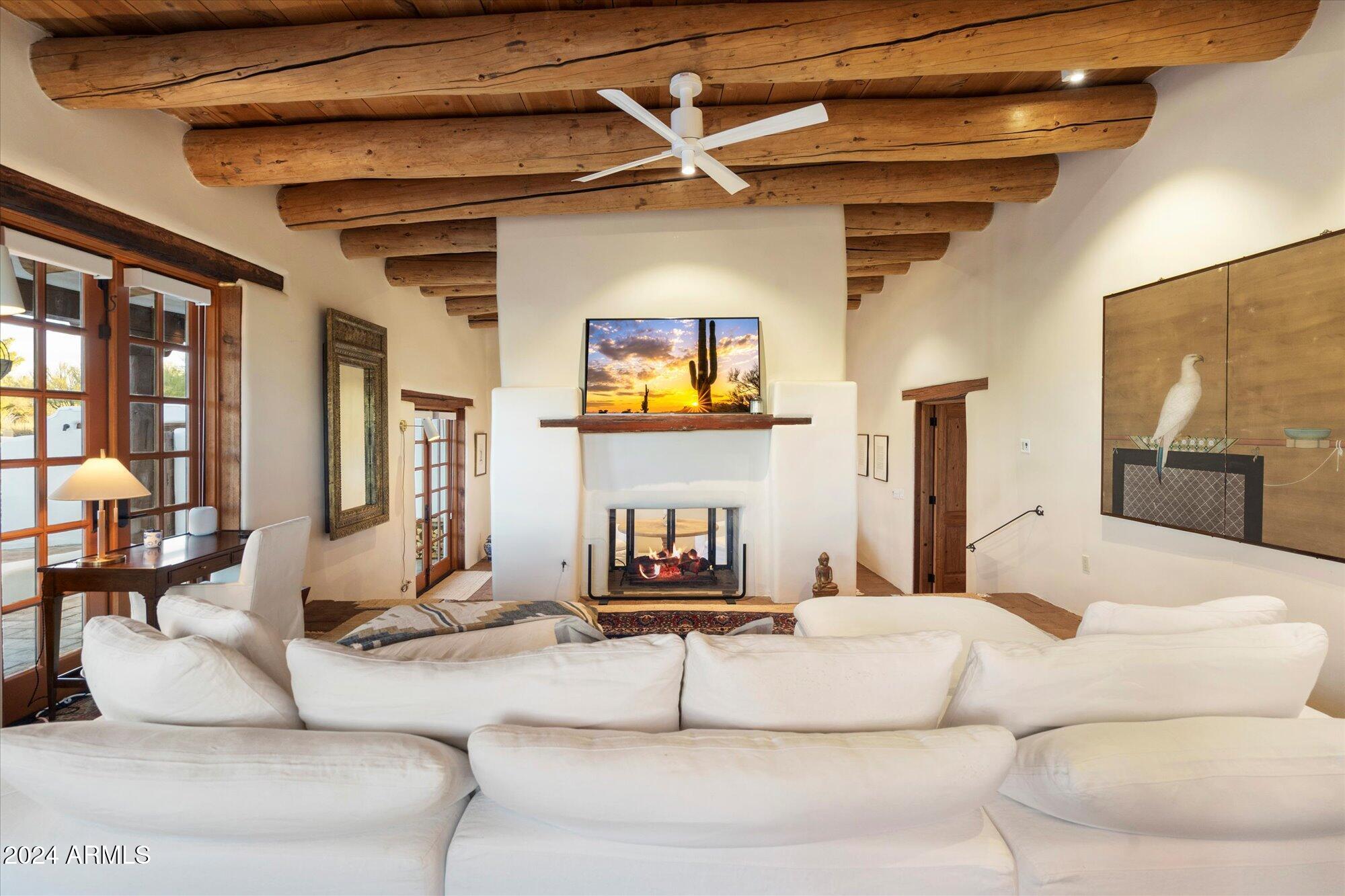 7614 E ROCKING CHAIR Road