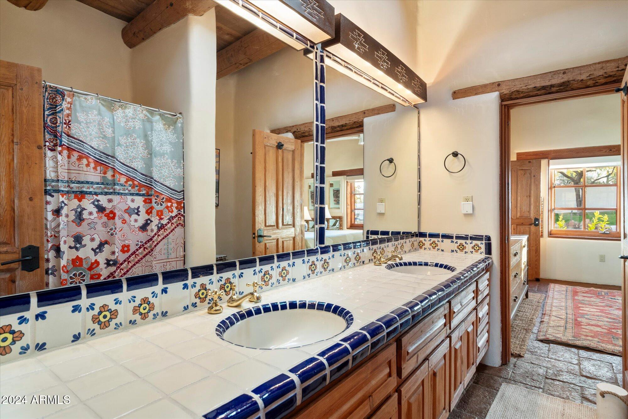 7614 E ROCKING CHAIR Road