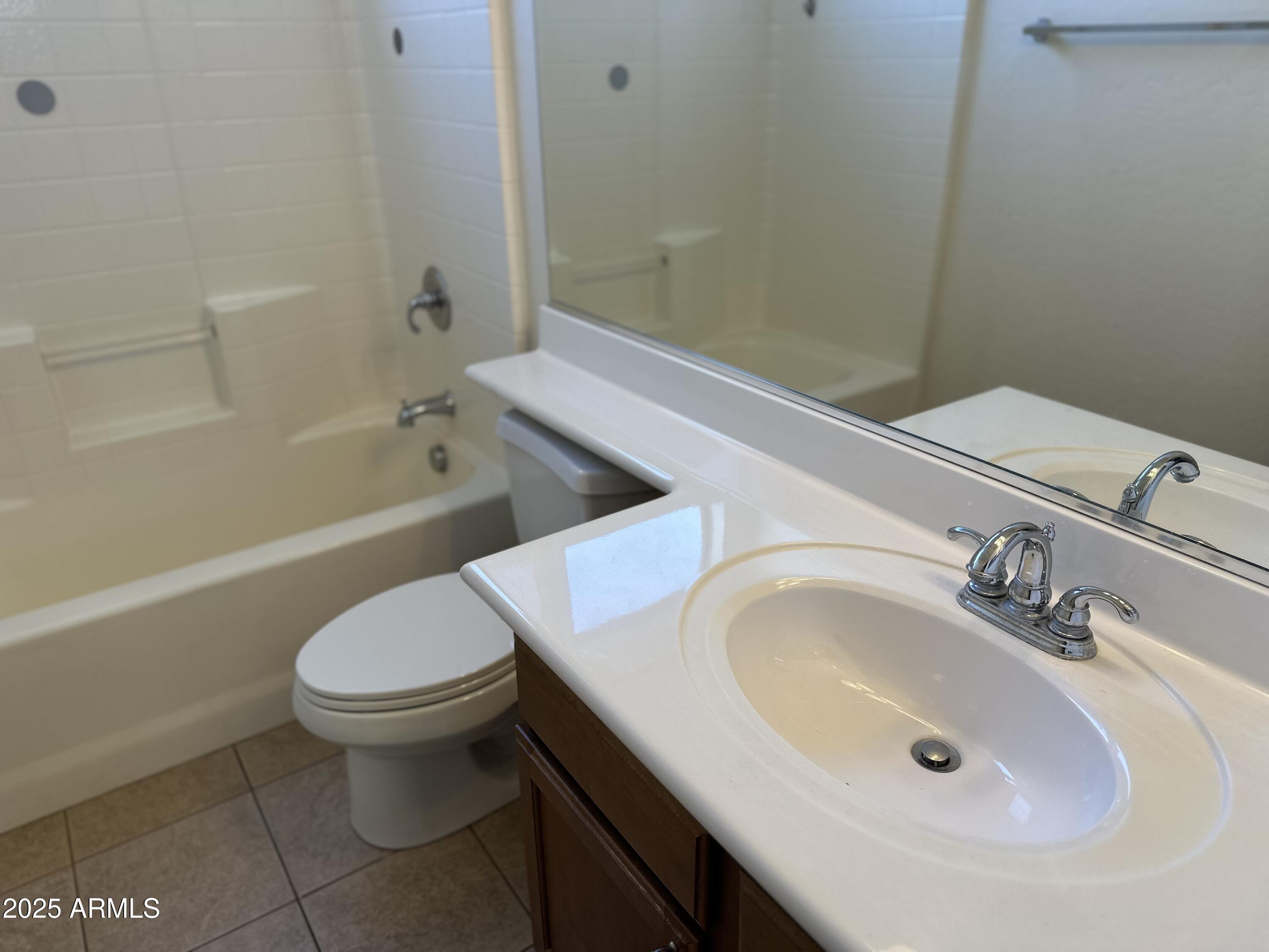 3886 S CRICKET Drive