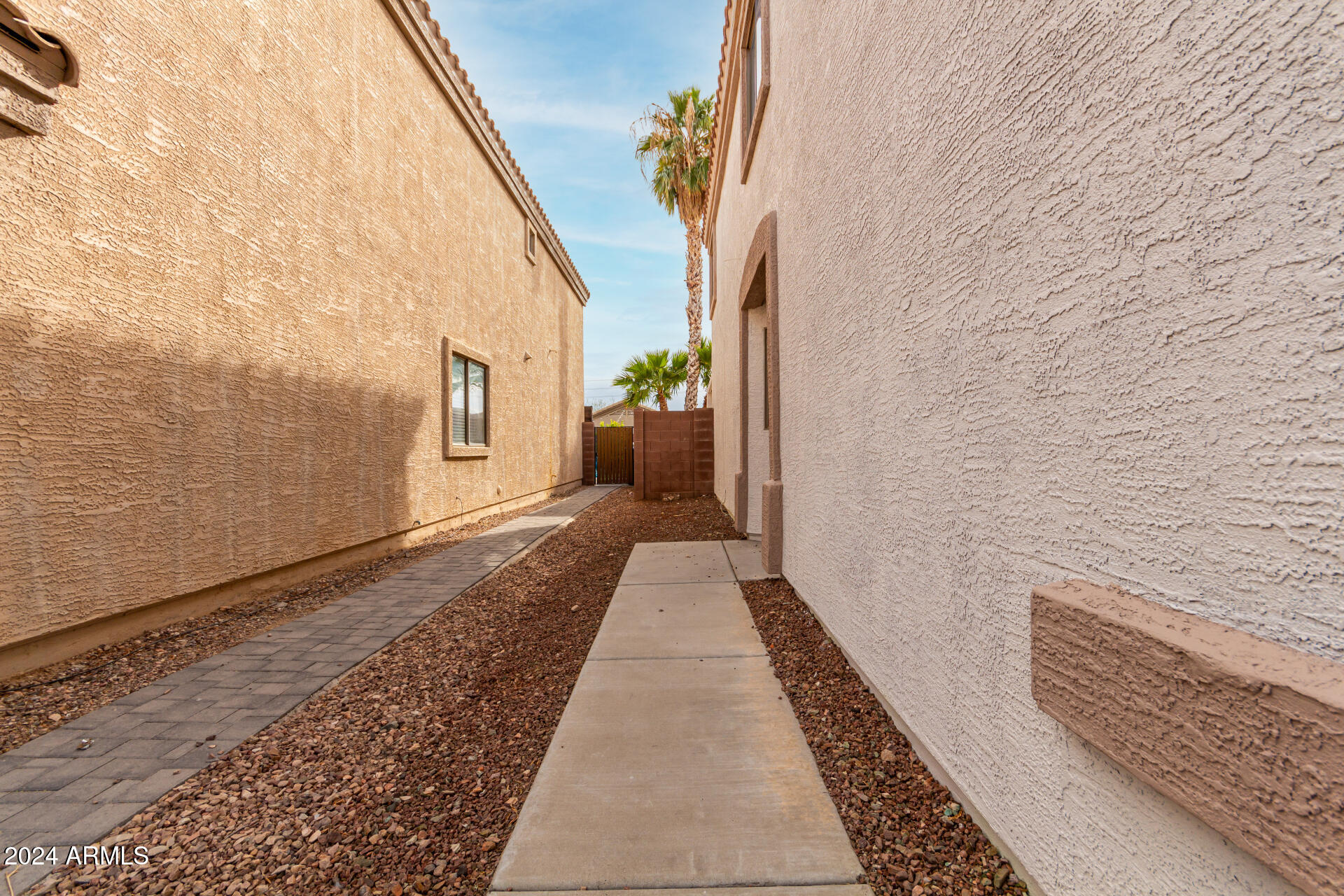 23957 W TONTO Street